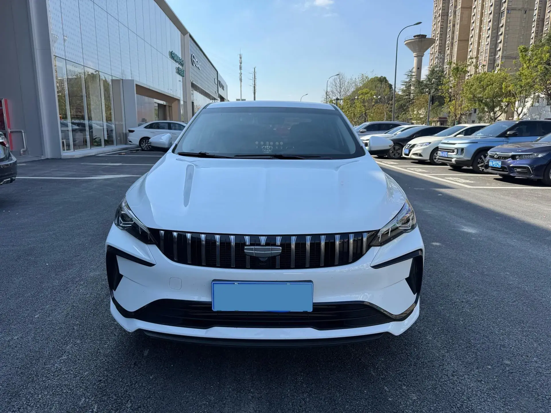 2023 GEELY EMGRAND thumbnail 2