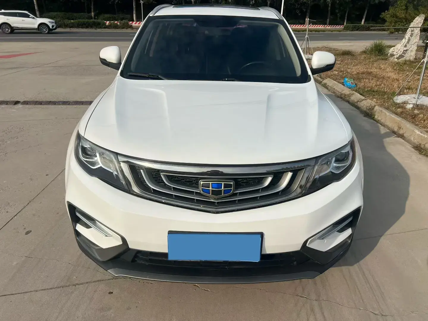 2018 GEELY AZKARRA thumbnail 2