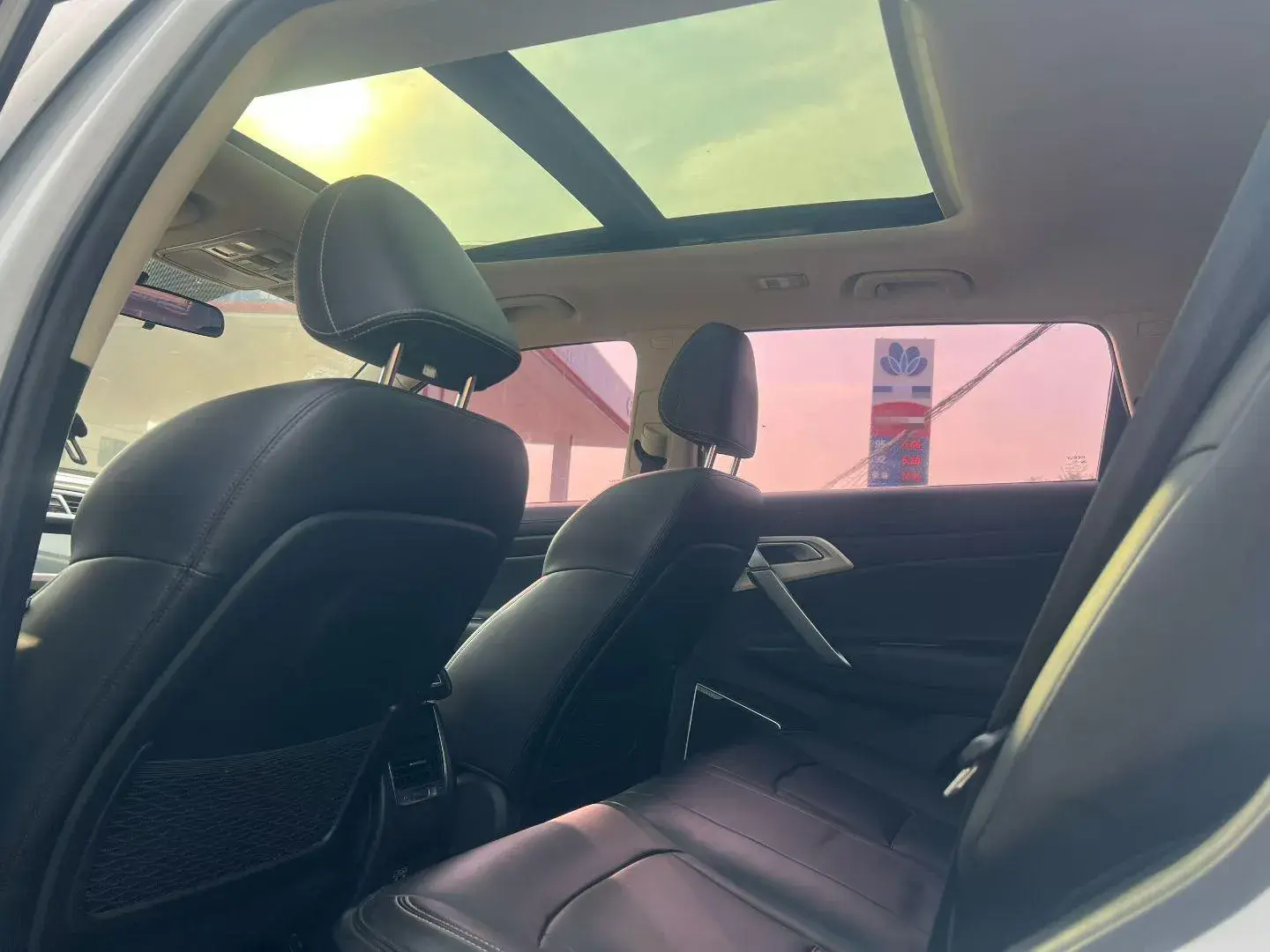 2018 GEELY AZKARRA thumbnail 4