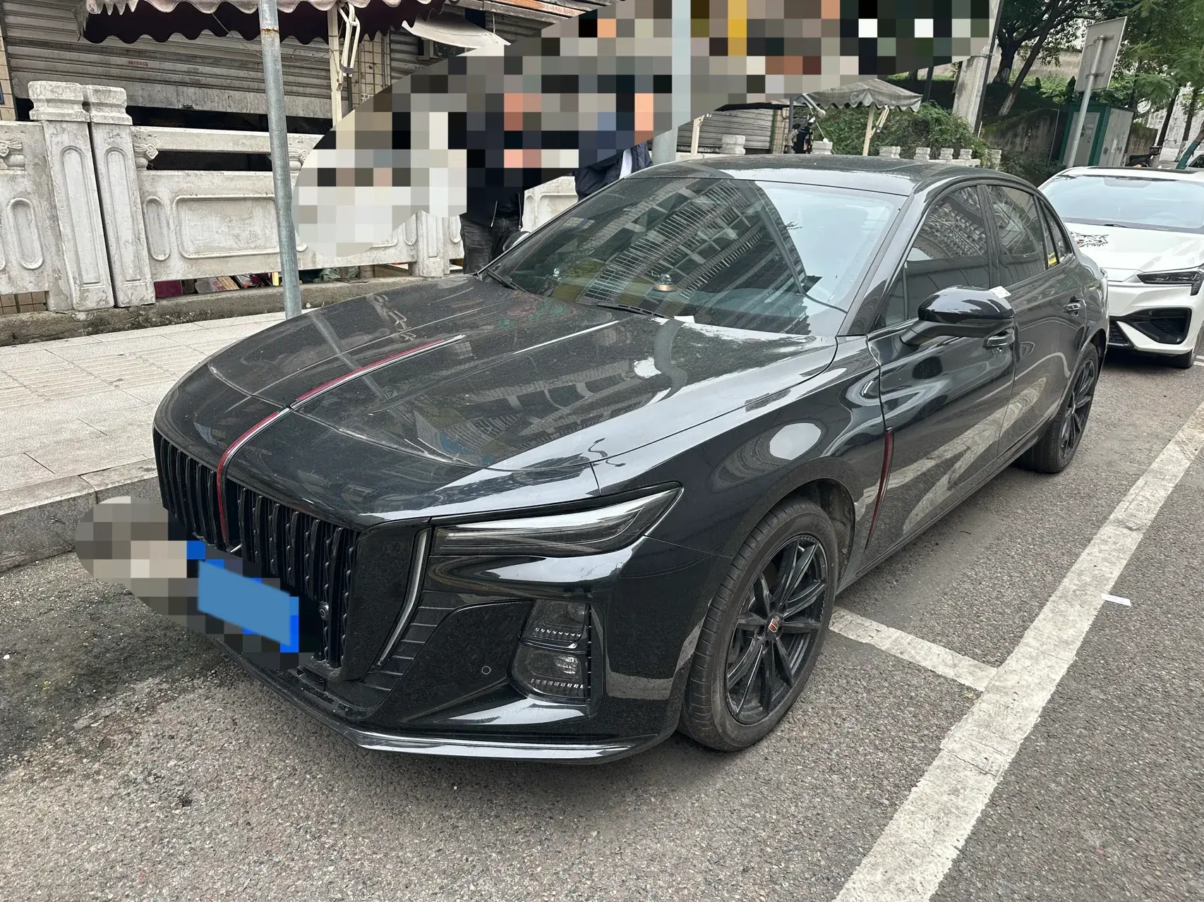 2025 HONGQI H5 view 1