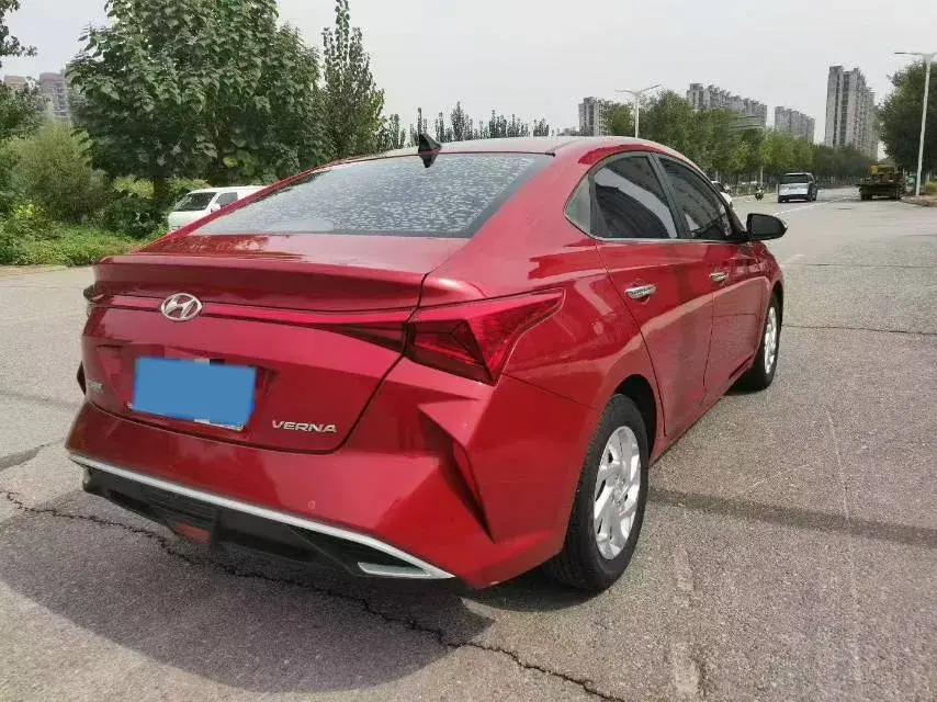 2020 HYUNDAI VERNA thumbnail 4