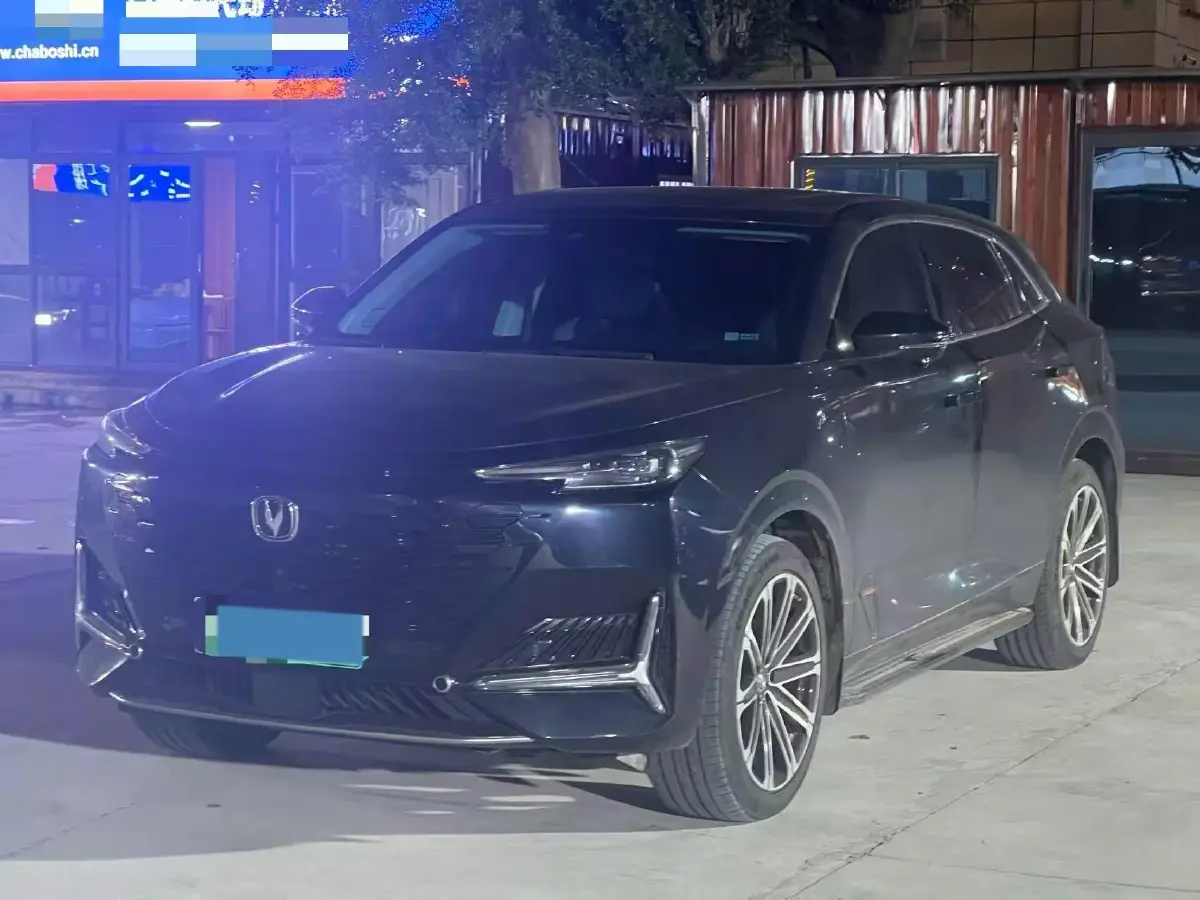 2022 ChangAn UNI-K iDD 1.5T 170HP L4 6TCT PHEV 30.74KWH