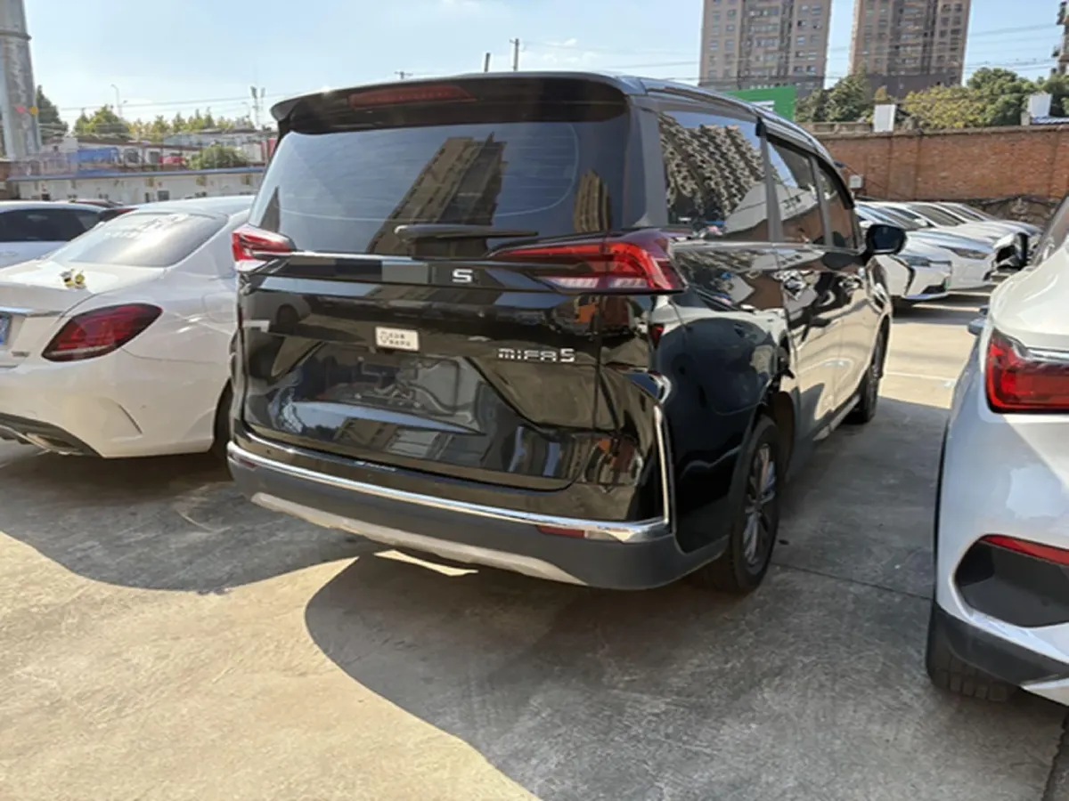 2022 MAXUS Euniq 5 BEV 70KWH,autocango,china used car exporter,china ev exporter,chinese used car exporter,chinese used ev exporter