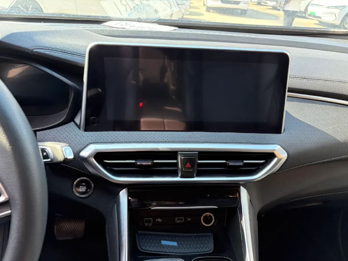 2022 MAXUS Euniq 5 BEV 70KWH,autocango,china used car exporter,china ev exporter,chinese used car exporter,chinese used ev exporter