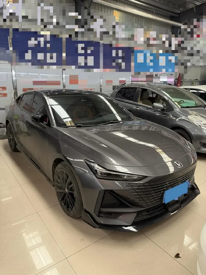 2023 ChangAn UNI-V 1.5T 188HP L4 7DCT,autocango,china used car exporter,china ev exporter,chinese used car exporter,chinese used ev exporter