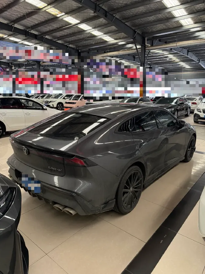 2023 ChangAn UNI-V 1.5T 188HP L4 7DCT,autocango,china used car exporter,china ev exporter,chinese used car exporter,chinese used ev exporter