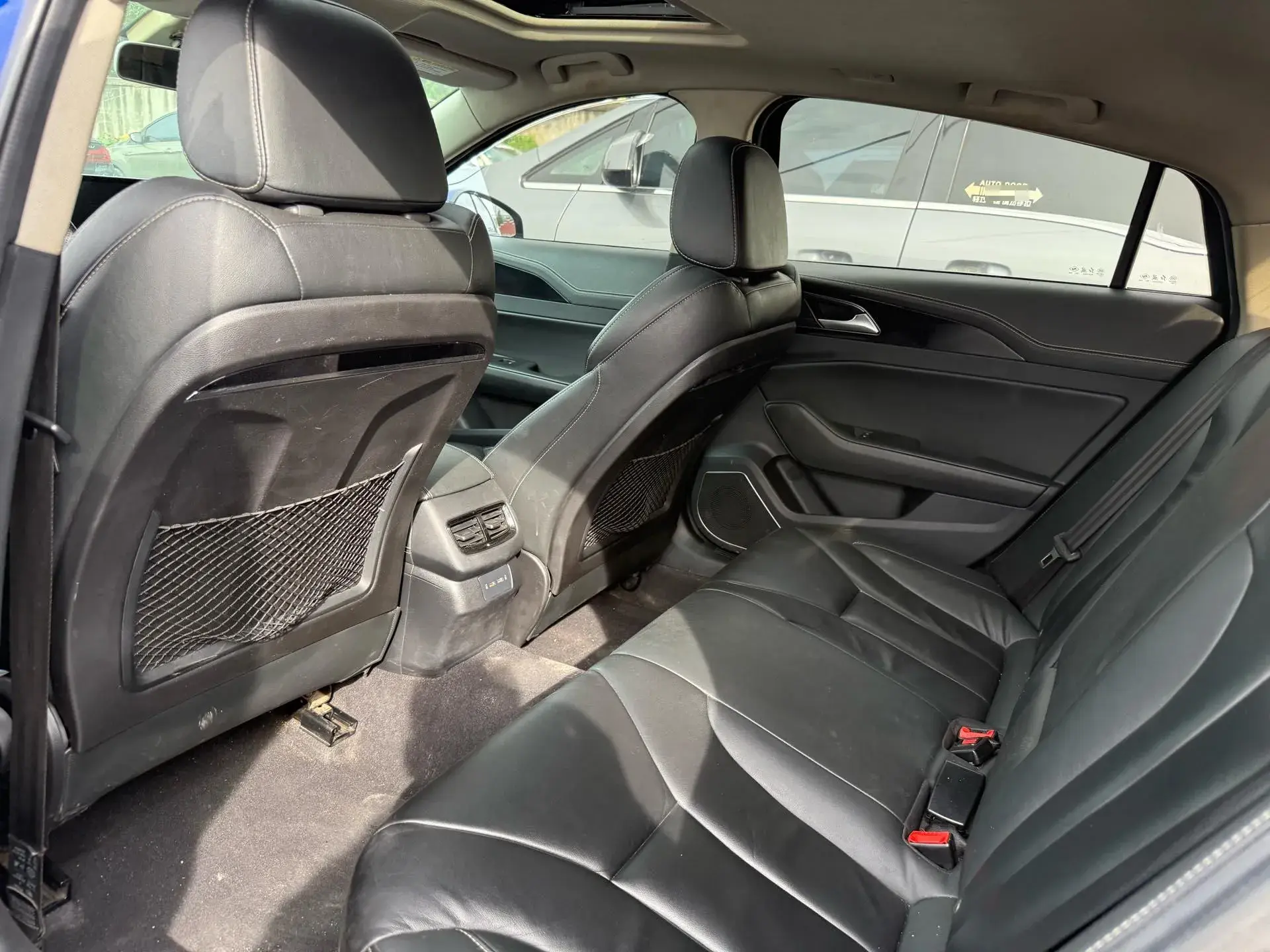 2019 HONGQI H5 thumbnail 3