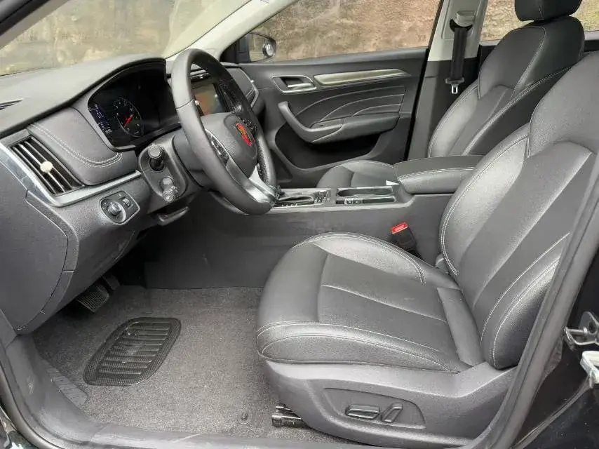 2018 ROEWE I6 thumbnail 3