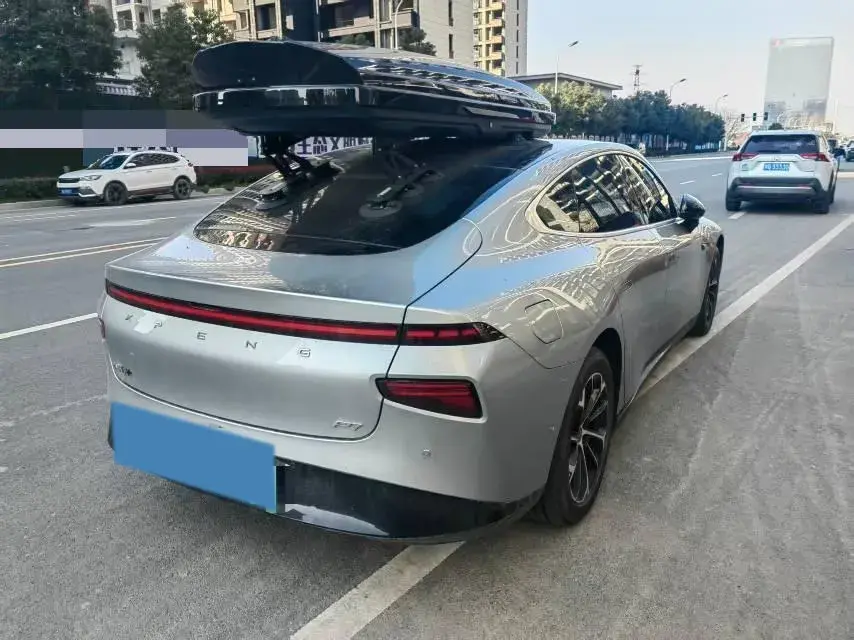 2020 XPENG P7 thumbnail 2