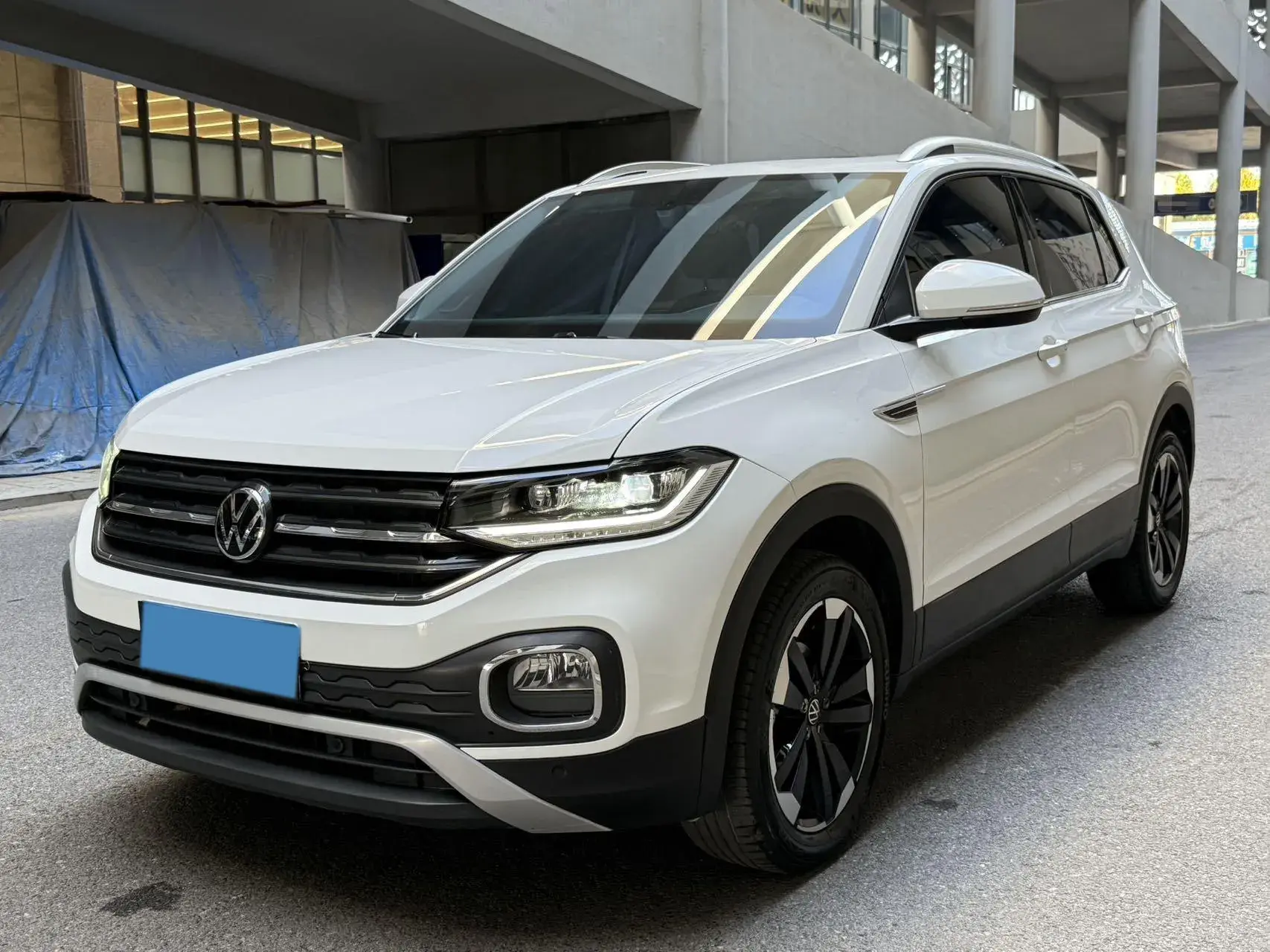 2021 VOLKSWAGEN TACQUA view 1