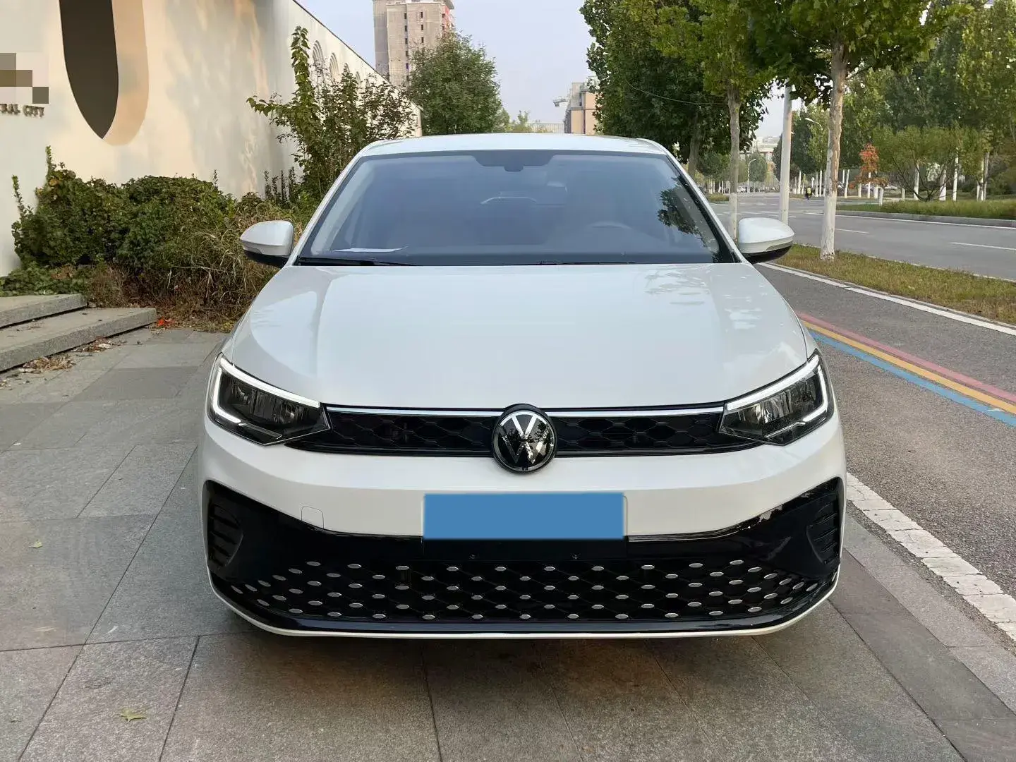 2023 VOLKSWAGEN LAVIDA thumbnail 2