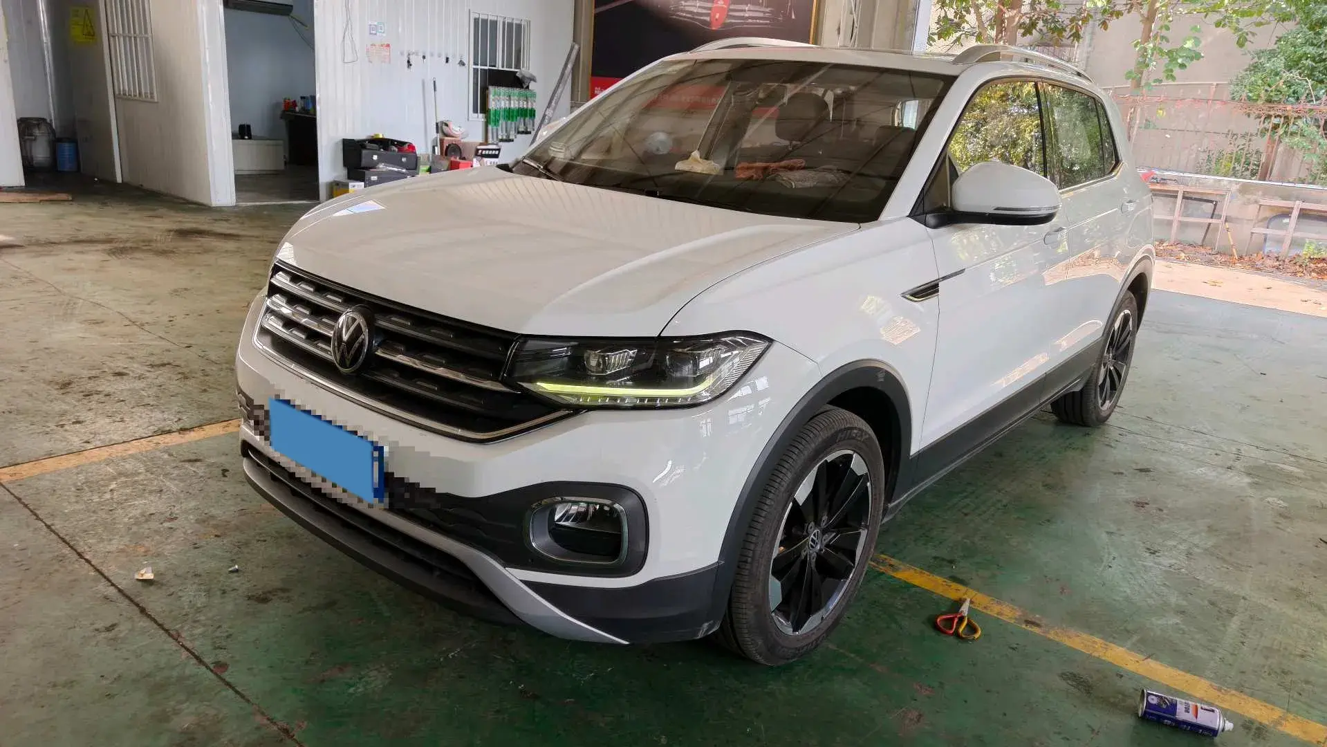 2020 VOLKSWAGEN TACQUA view 1