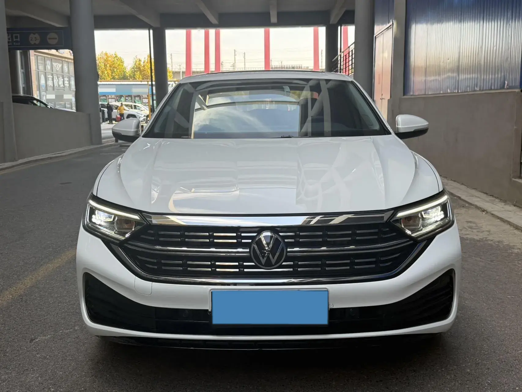 2023 VOLKSWAGEN SAGITAR thumbnail 2