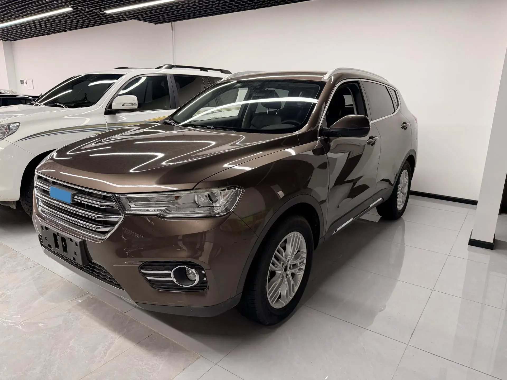 2017 HAVAL H6 view 1