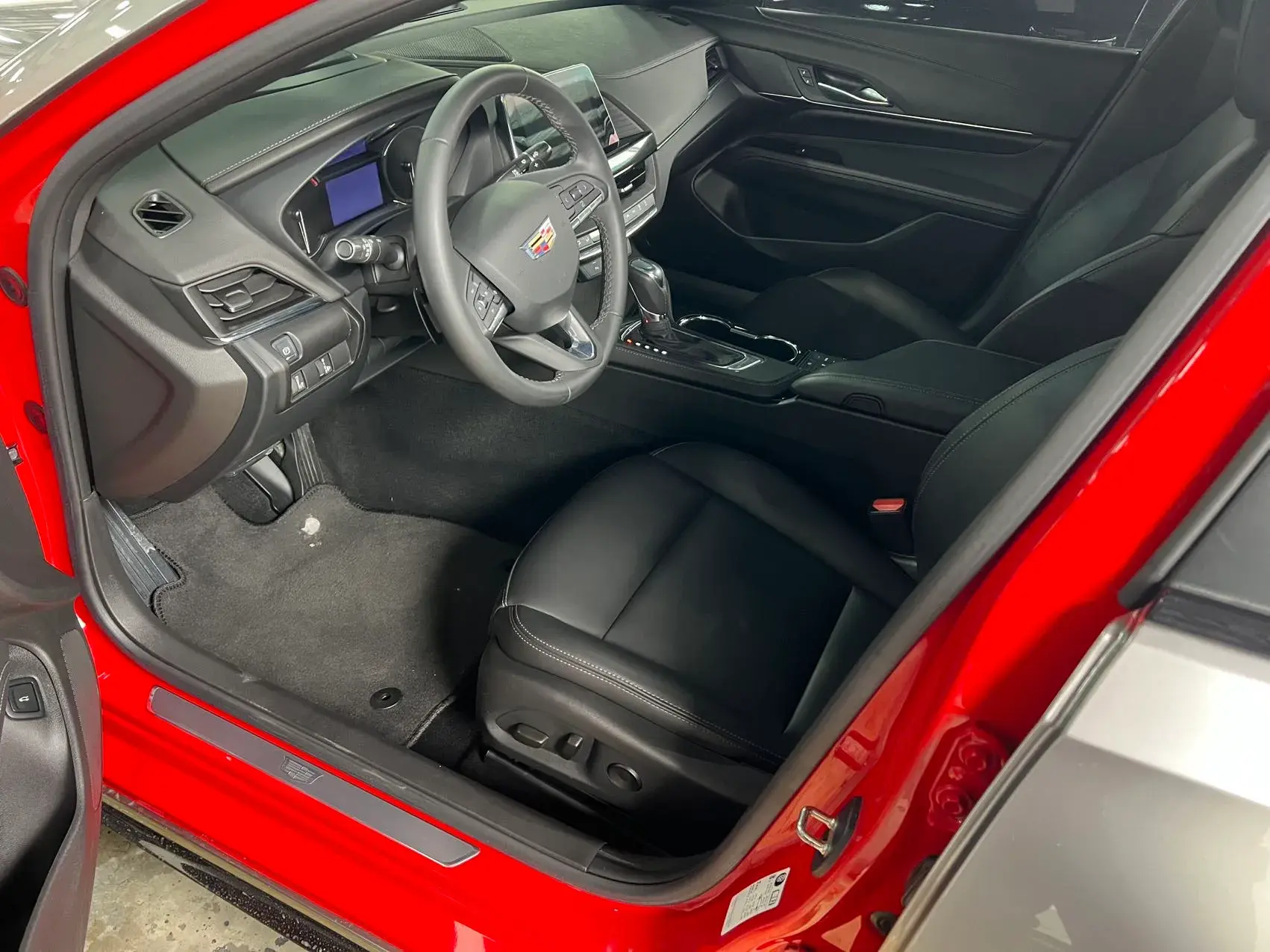 2023 CADILLAC CT4 thumbnail 3