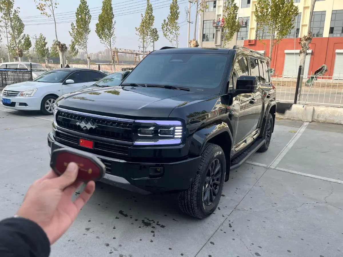 2025 FangChengBao Bao 5 1.5T 194HP L4 E-CVT PHEV 31.8KWH