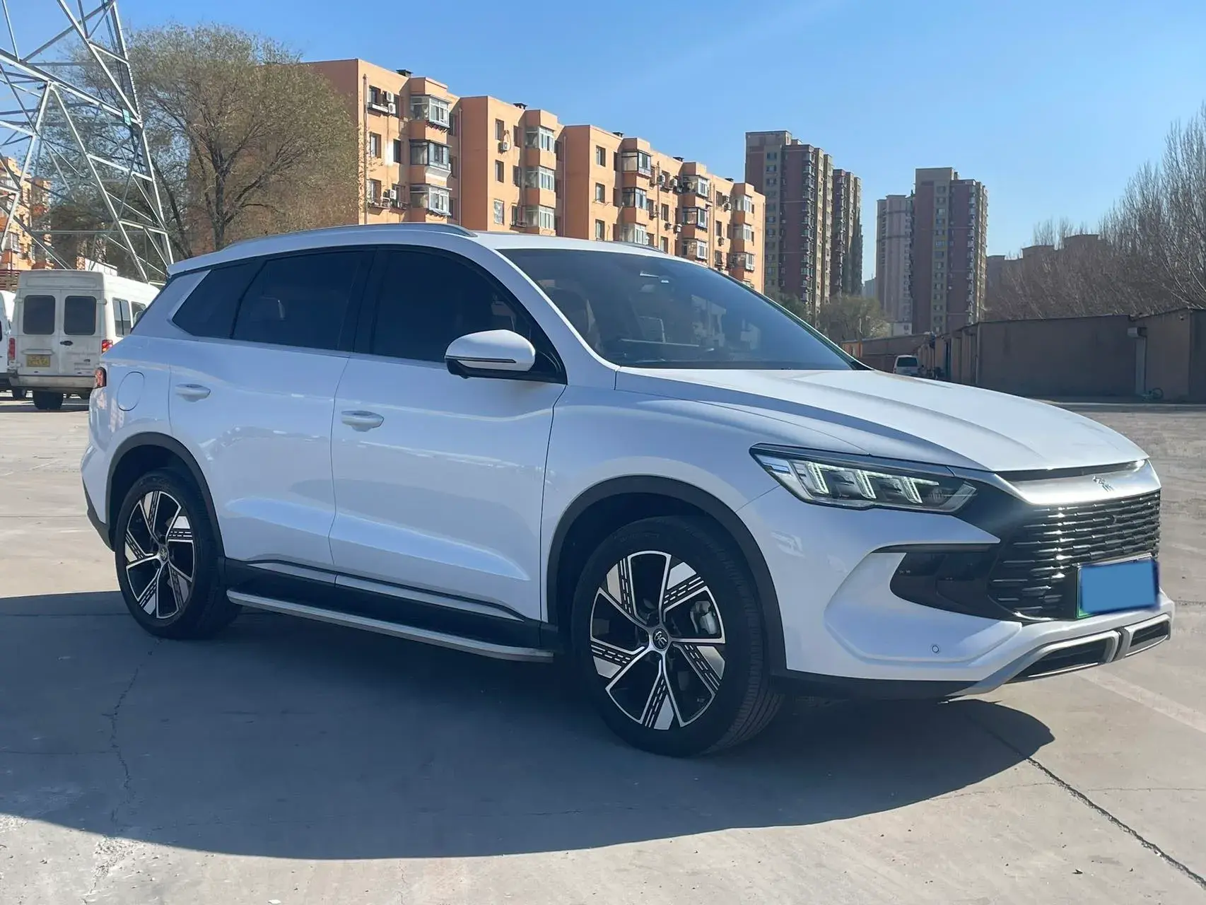 2023 BYD SONG thumbnail 3