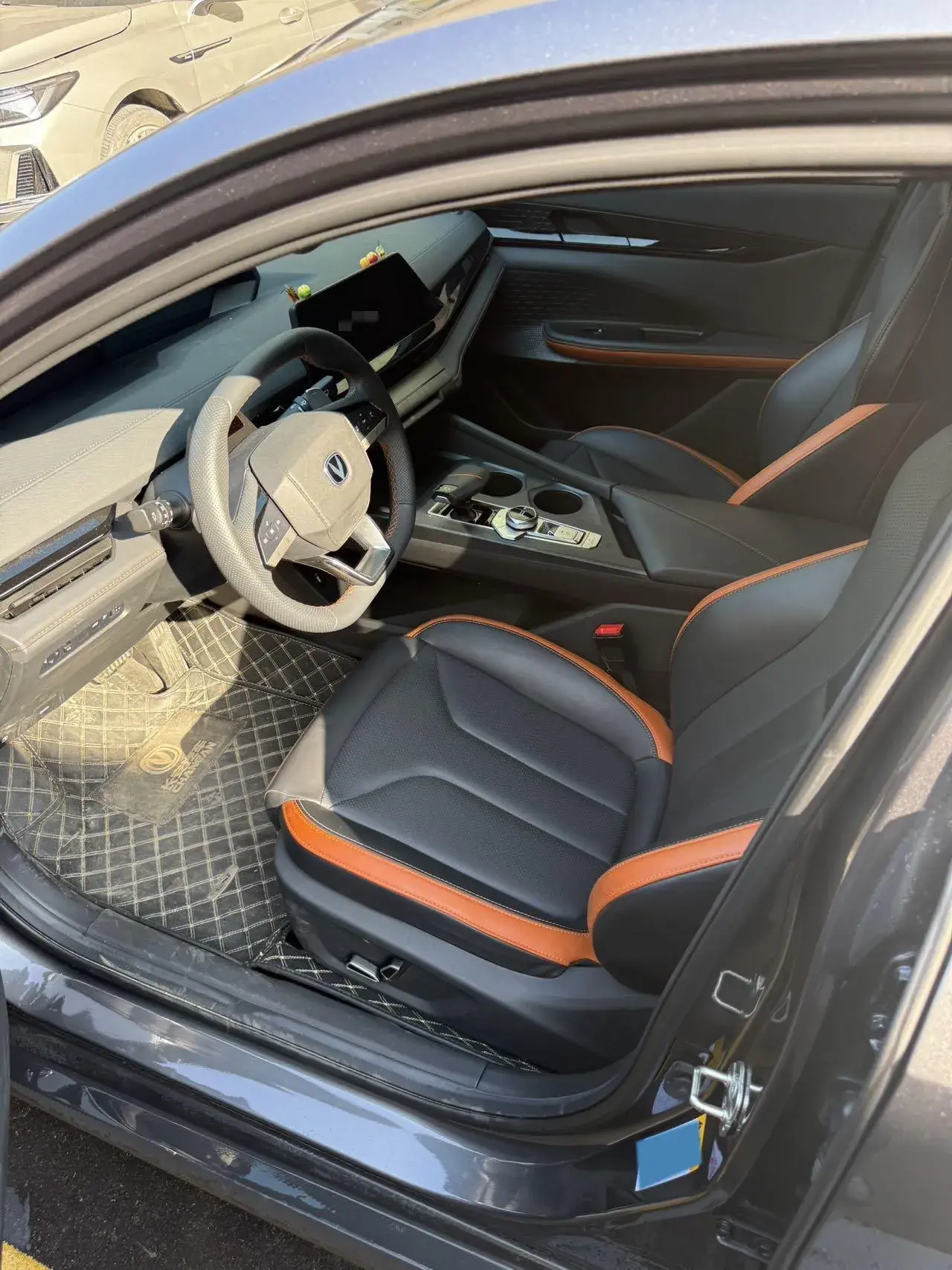 2023 CHANGAN UNI-V thumbnail 3