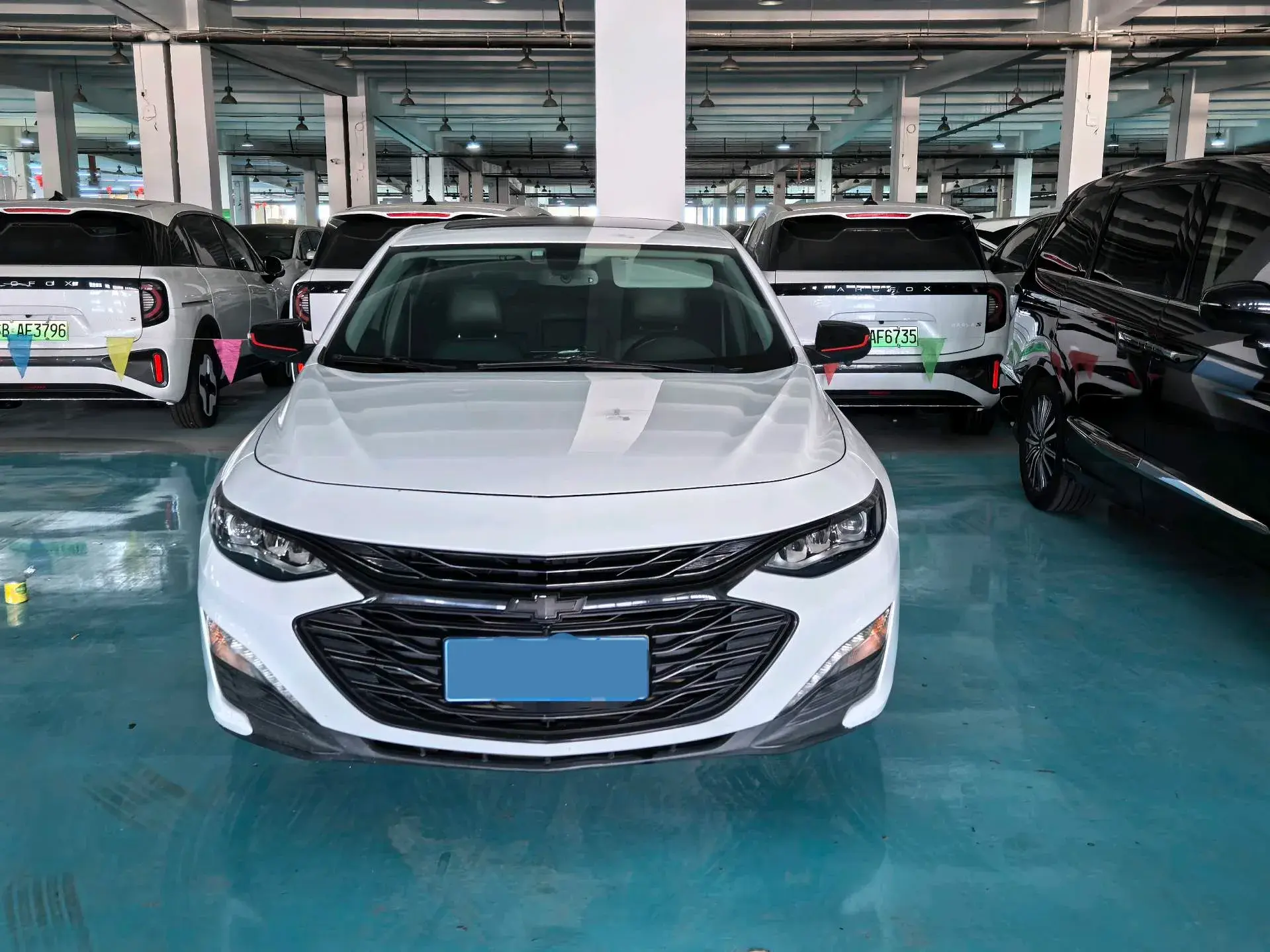 2019 CHEVROLET MALIBU thumbnail 2