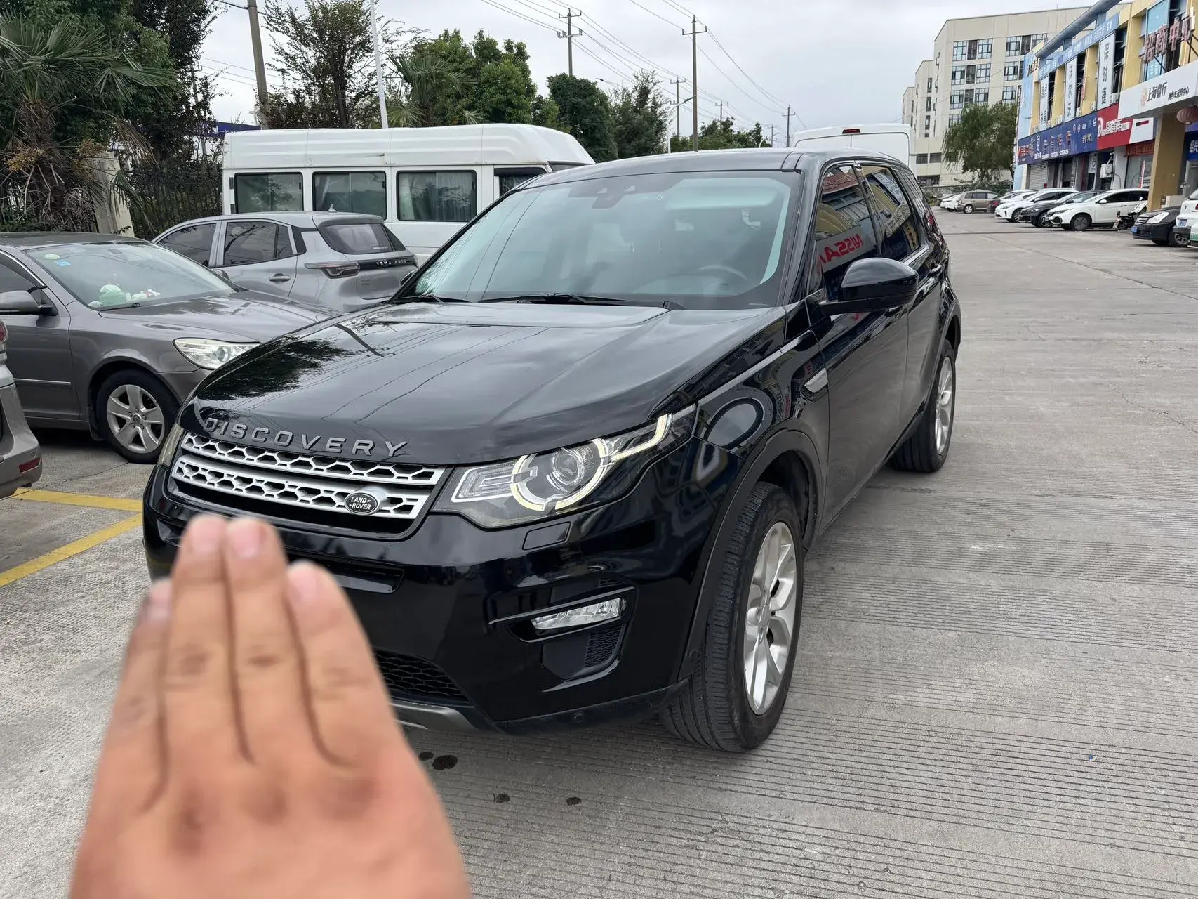 2018 LAND ROVER view 1