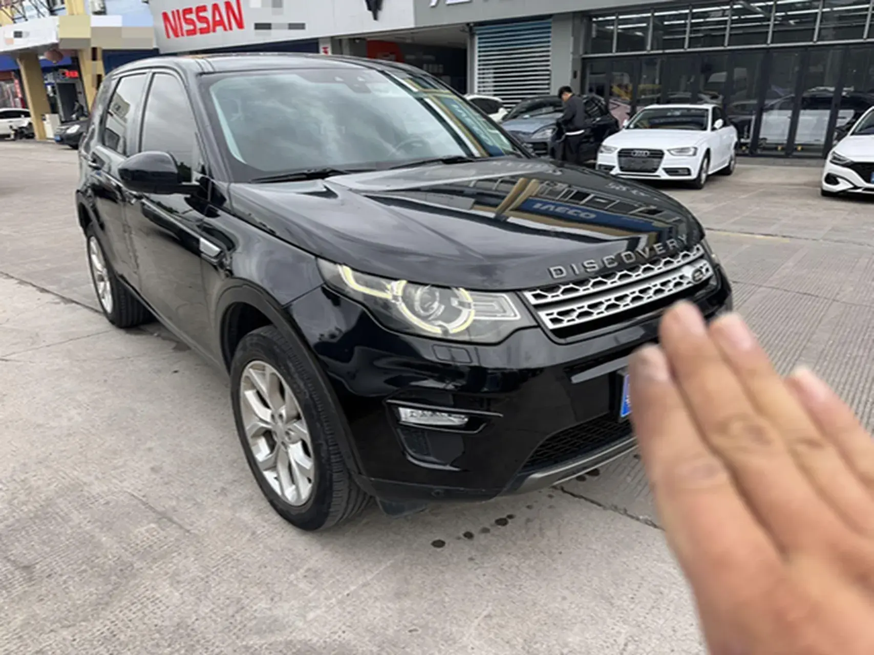 2018 LAND ROVER thumbnail 2