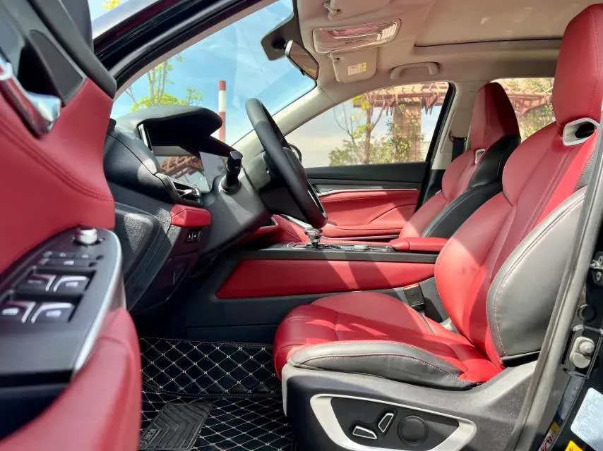 2020 ChangAn CS75 Plus 2.0T 233HP L4 8AT,autocango,china used car exporter,china ev exporter,chinese used car exporter,chinese used ev exporter