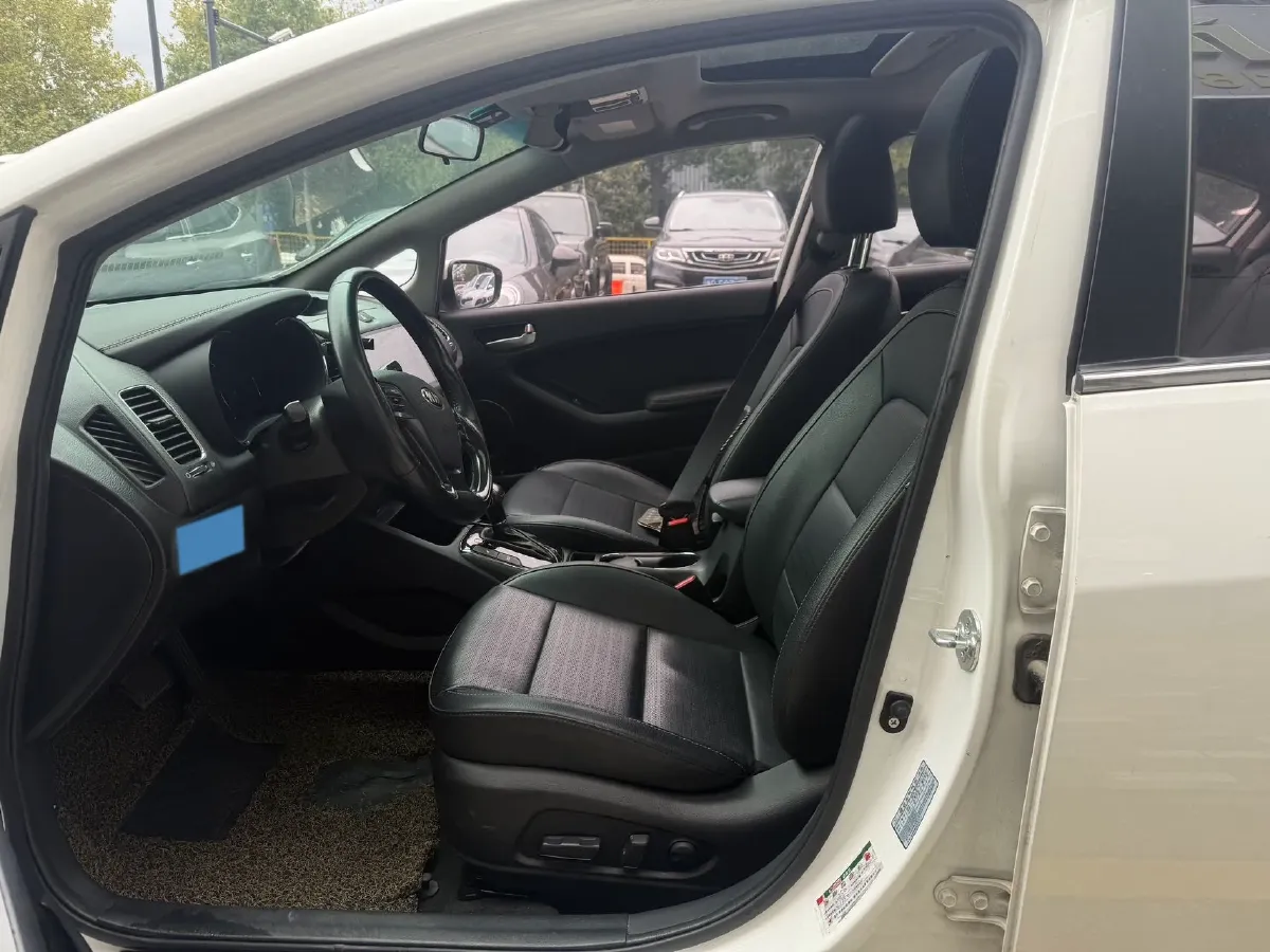 2017 Kia K3 1.6L 128HP L4 6AT,autocango,china used car exporter,china ev exporter,chinese used car exporter,chinese used ev exporter