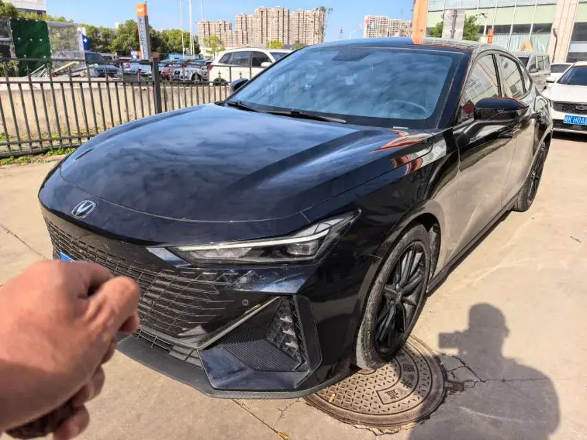 2022 ChangAn UNI-V 1.5T 188HP L4 7DCT