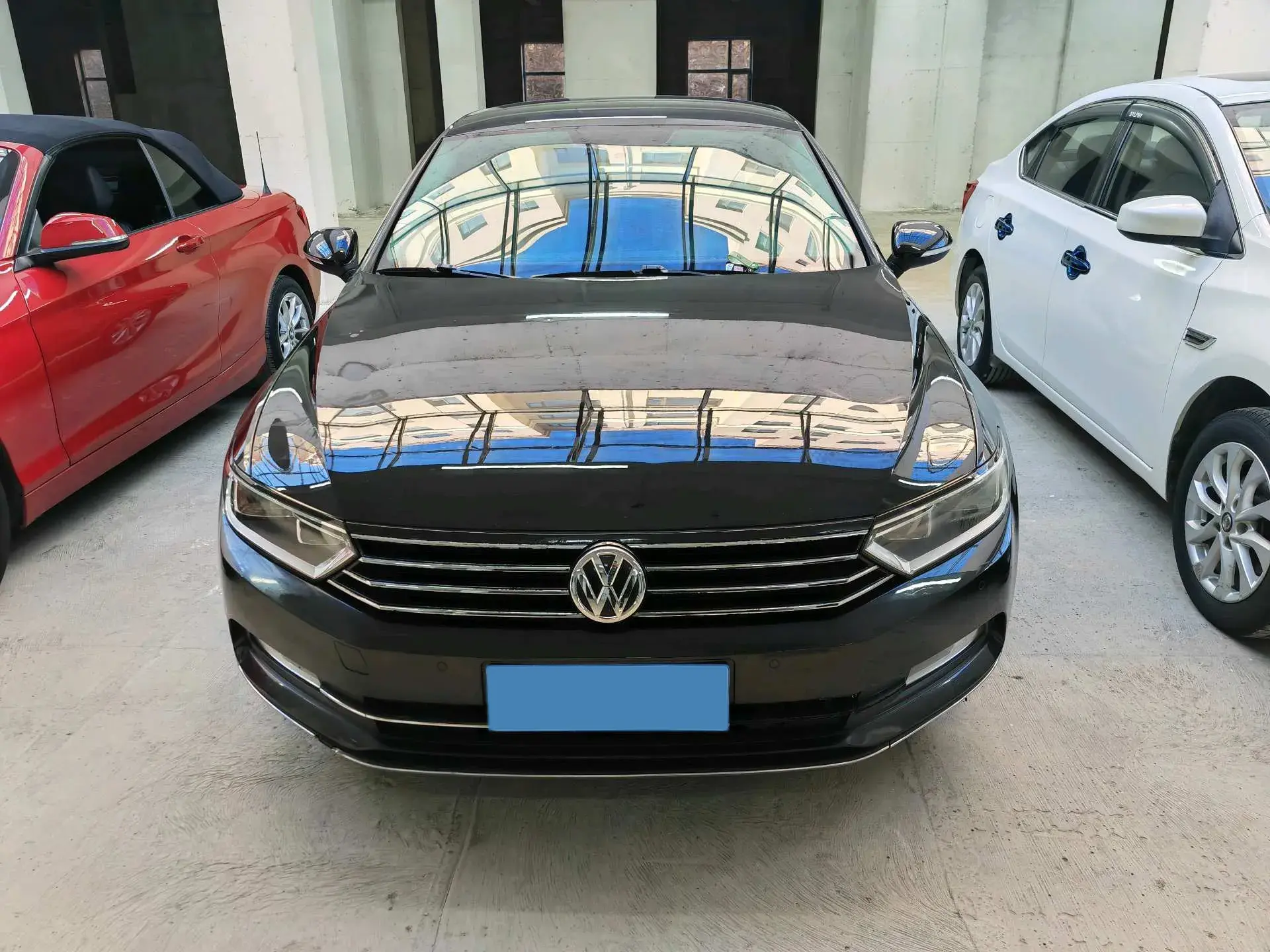 2018 VOLKSWAGEN MAGOTAN thumbnail 2