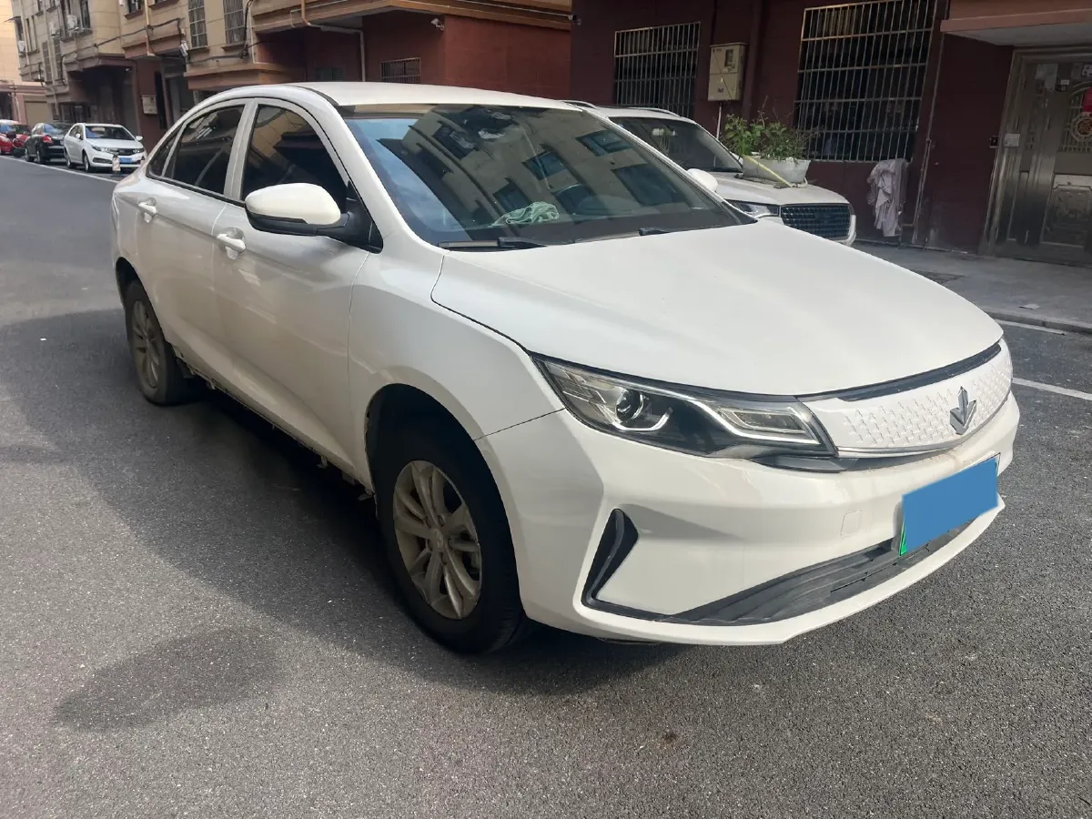 2022 Livan Maple 60s BEV 52.56KWH,autocango,china used car exporter,china ev exporter,chinese used car exporter,chinese used ev exporter
