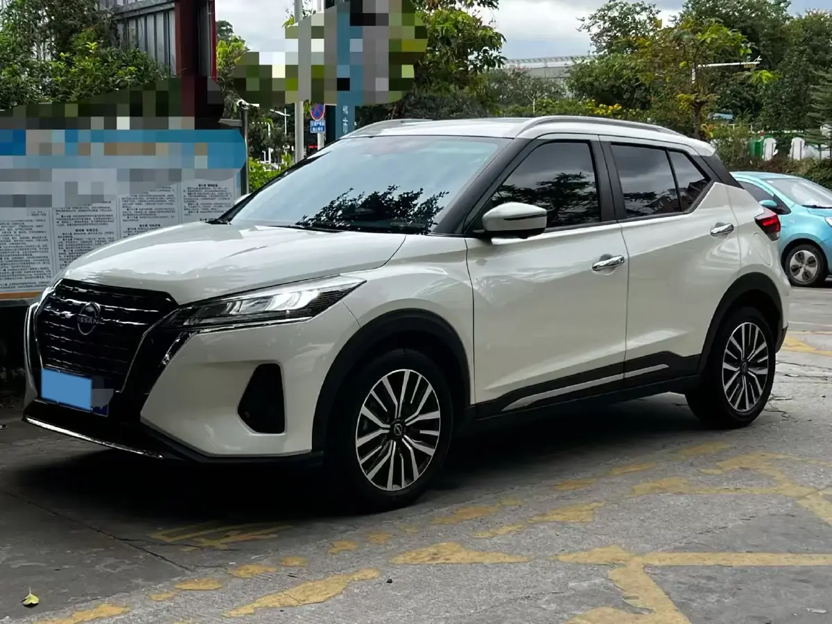 2023 Nissan Kicks 1.5L 122HP L4 CVT