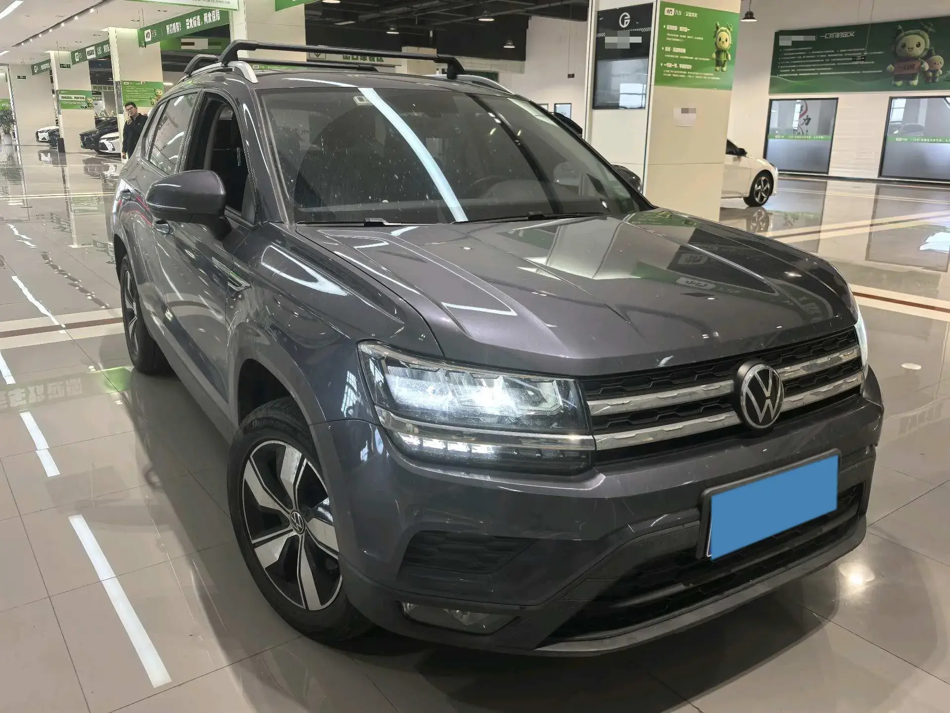 2021 VOLKSWAGEN THARU thumbnail 4