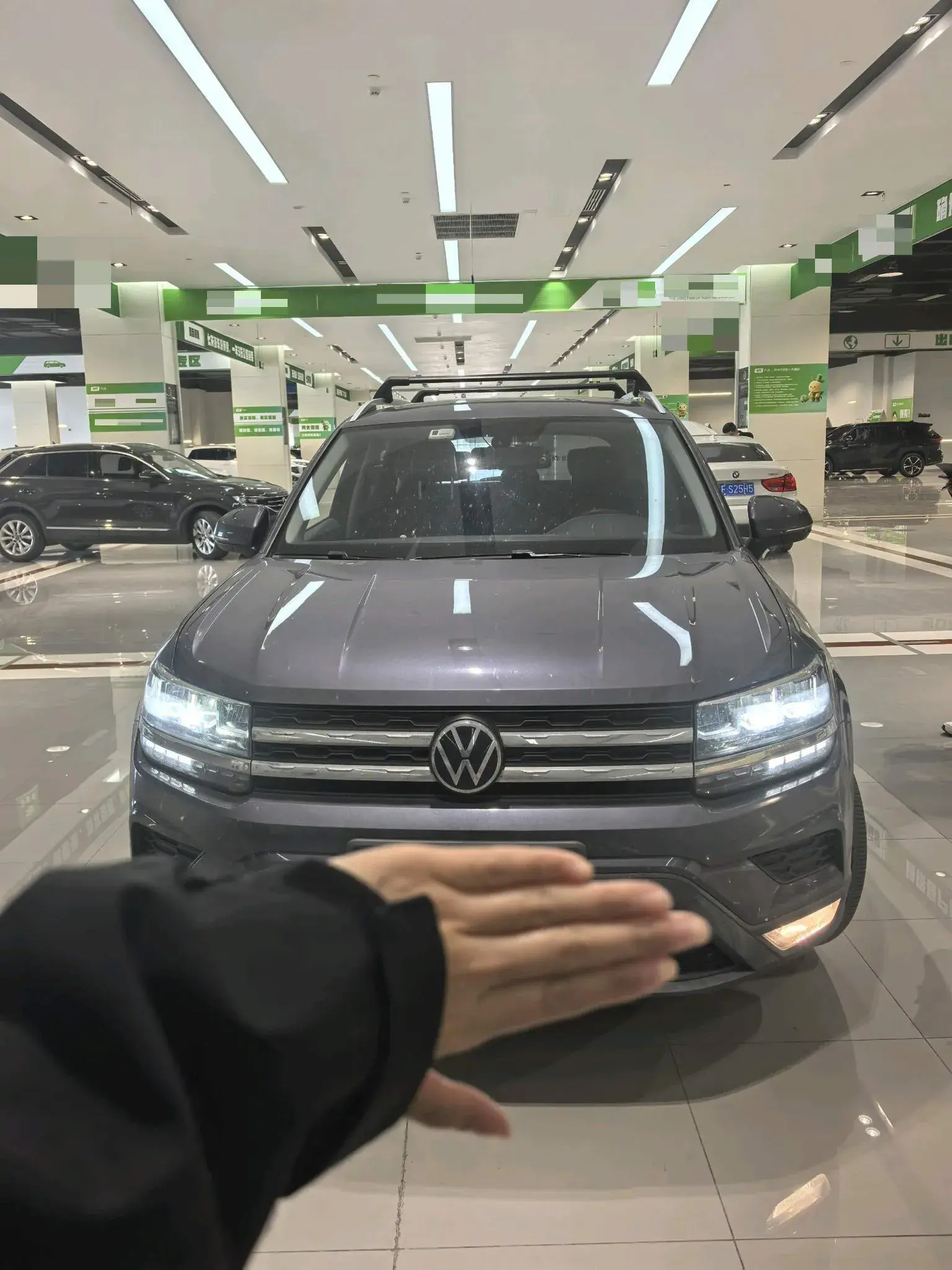 2021 VOLKSWAGEN THARU thumbnail 2