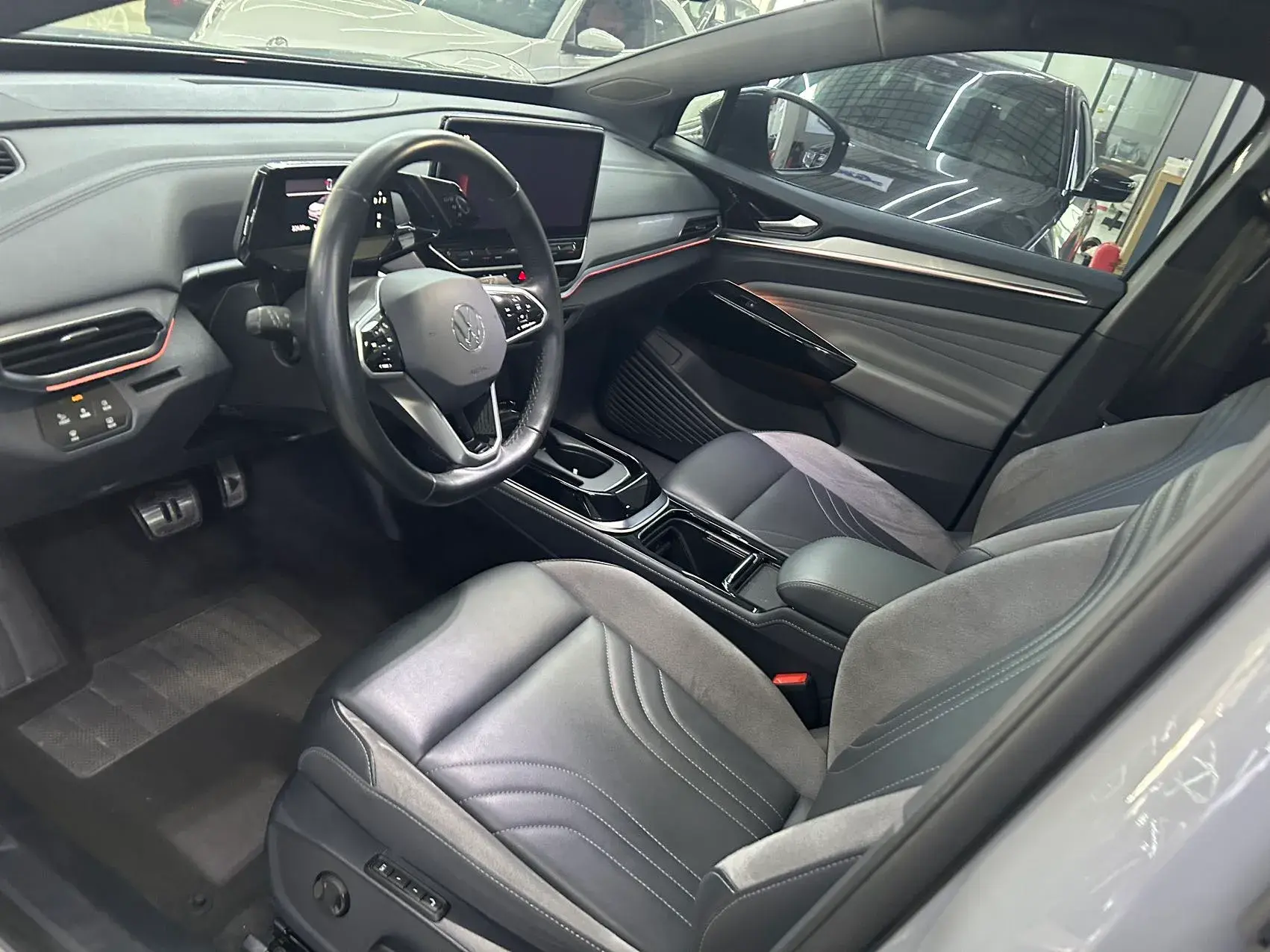 2022 VOLKSWAGEN ID.4 thumbnail 4