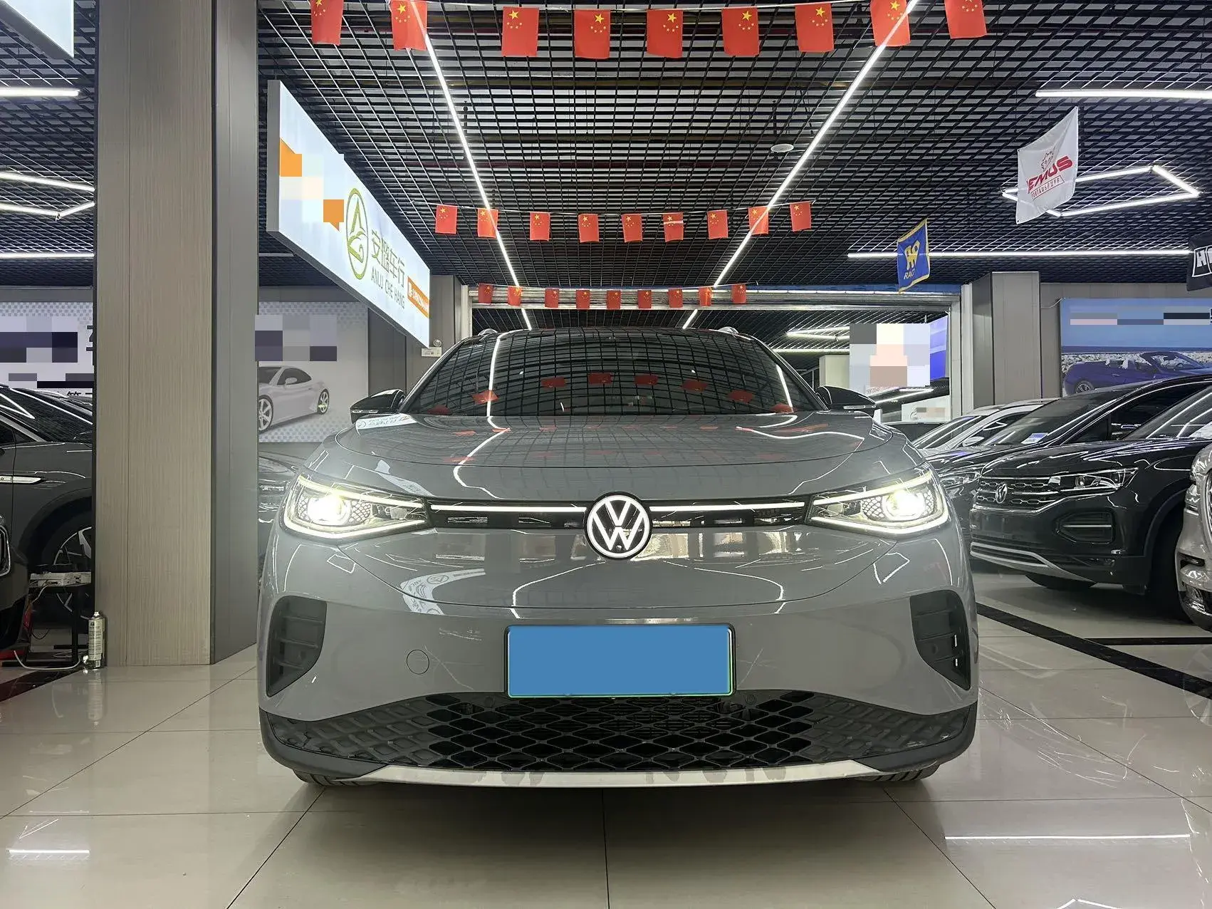 2022 VOLKSWAGEN ID.4 thumbnail 2