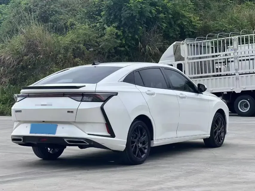 2020 DongFeng Aeolus YiXuan 1.5T 150HP L4 6DCT,autocango,china used car exporter,china ev exporter,chinese used car exporter,chinese used ev exporter