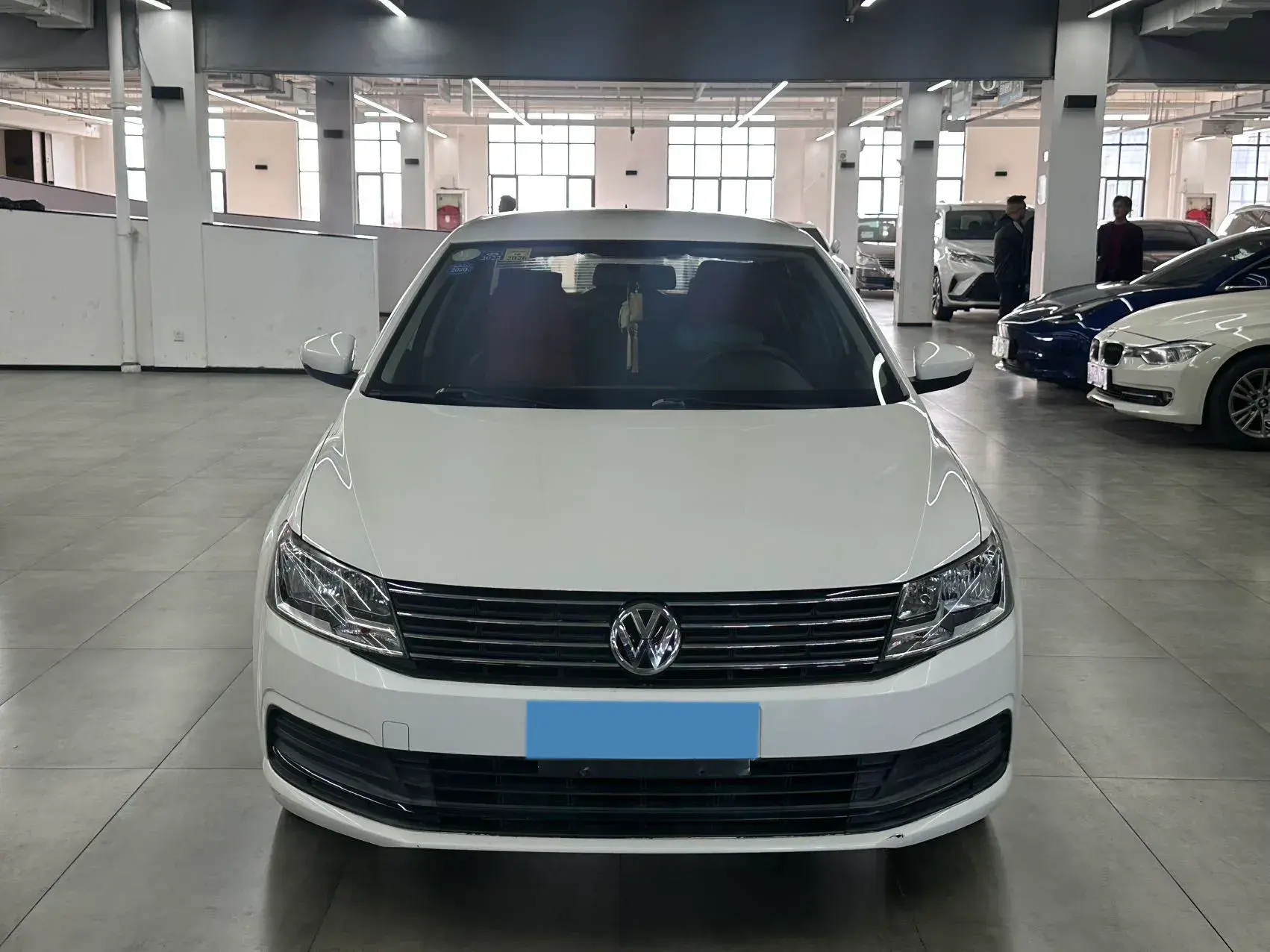 2017 VOLKSWAGEN LAVIDA thumbnail 2