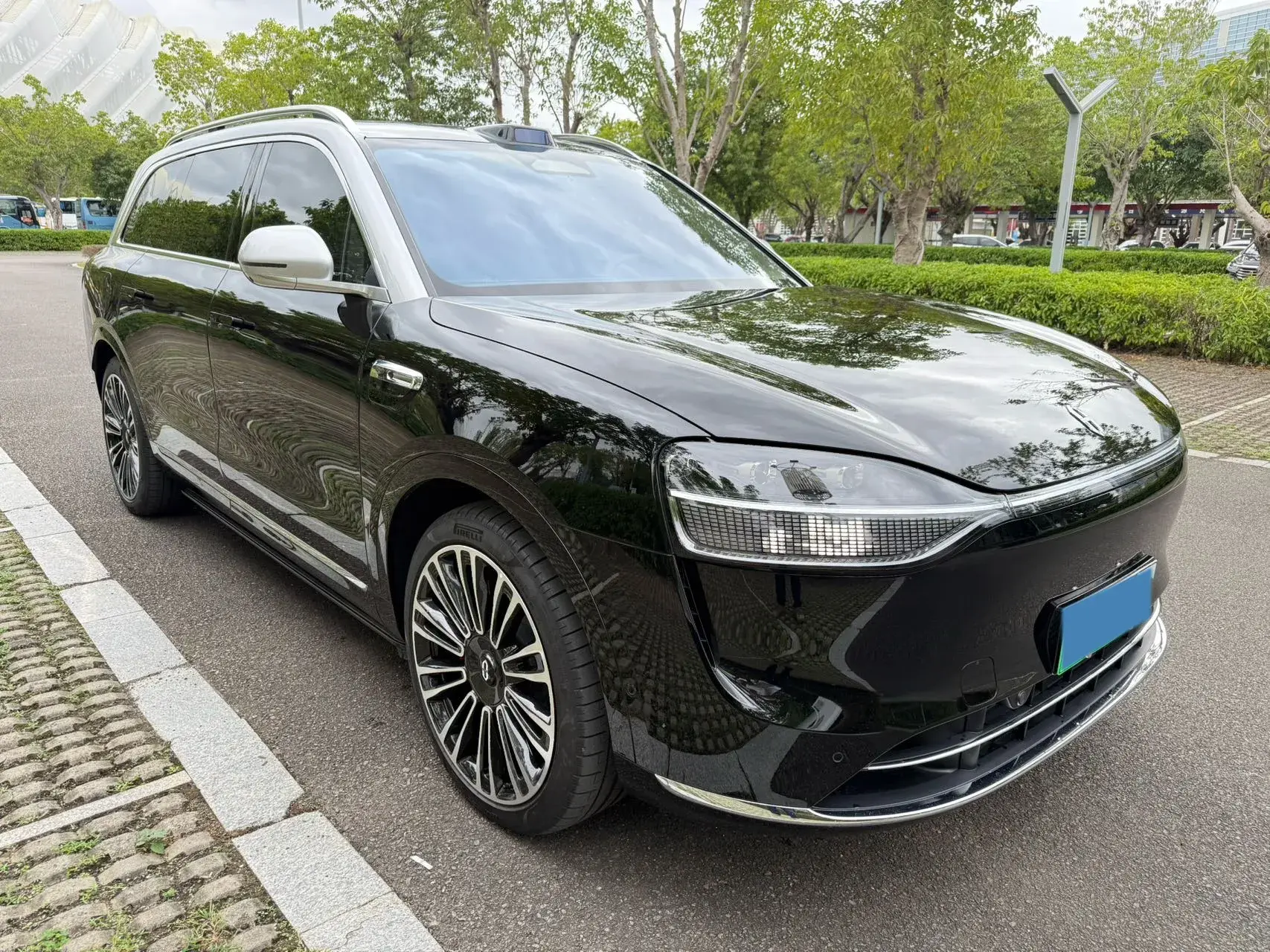 2025 AITO AITO thumbnail 3