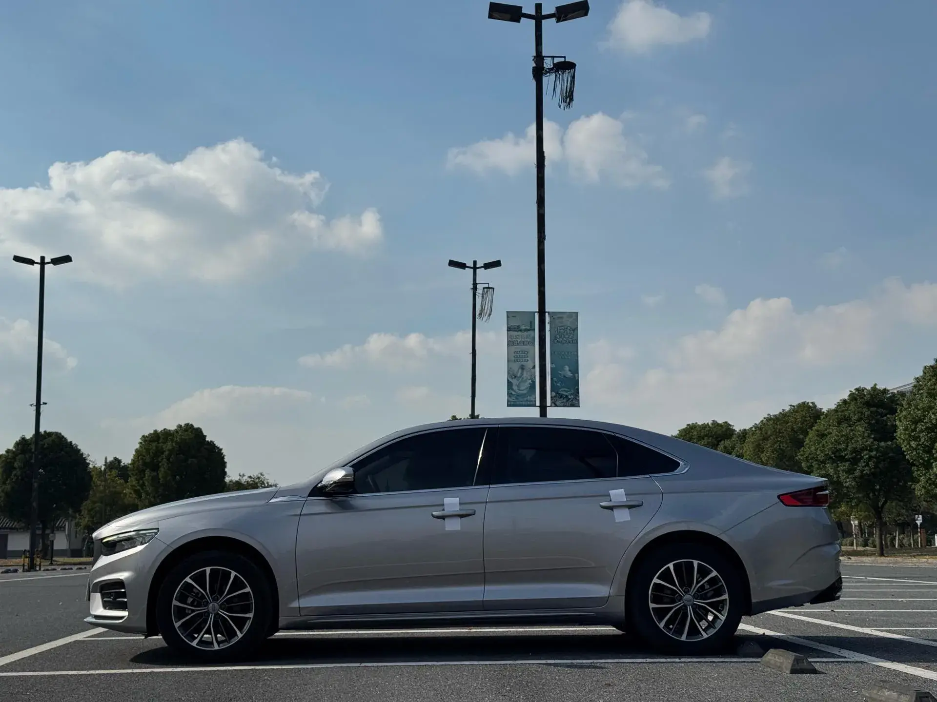 2021 GEELY PREFACE thumbnail 3