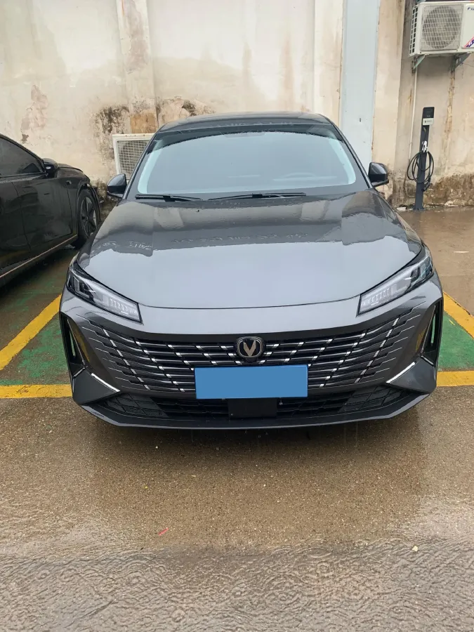 2024 ChangAn Eado 1.5T 170HP L4 7DCT,autocango,china used car exporter,china ev exporter,chinese used car exporter,chinese used ev exporter