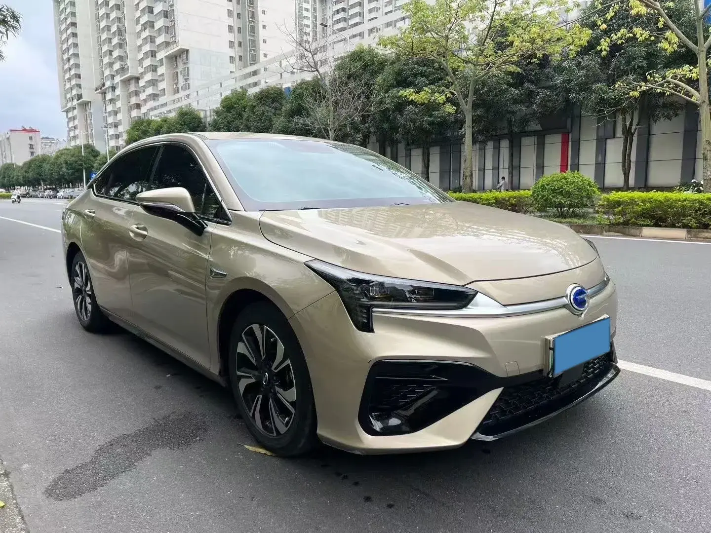 2019 AION S thumbnail 3