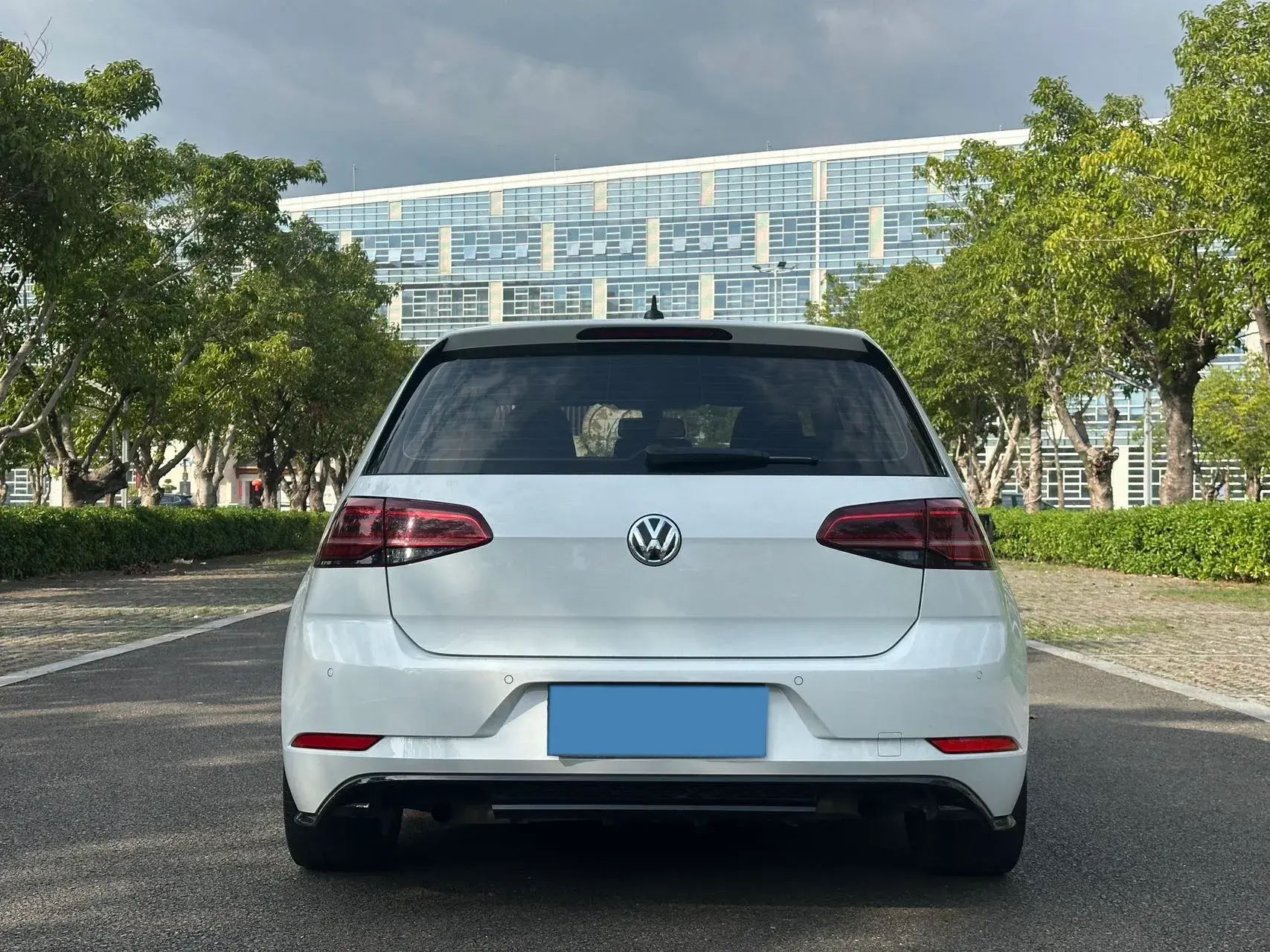2020 VOLKSWAGEN GOLF thumbnail 4