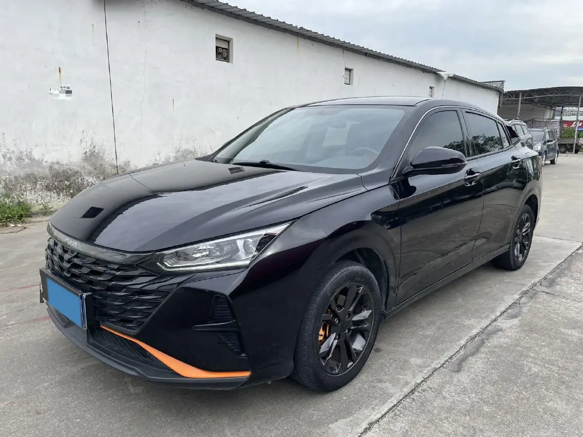 2023 DongFeng Aeolus YiXuan 1.5L 125HP L4 6DCT