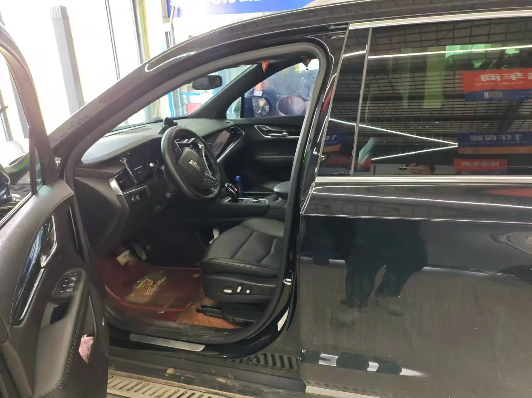 2021 CADILLAC XT6 thumbnail 3