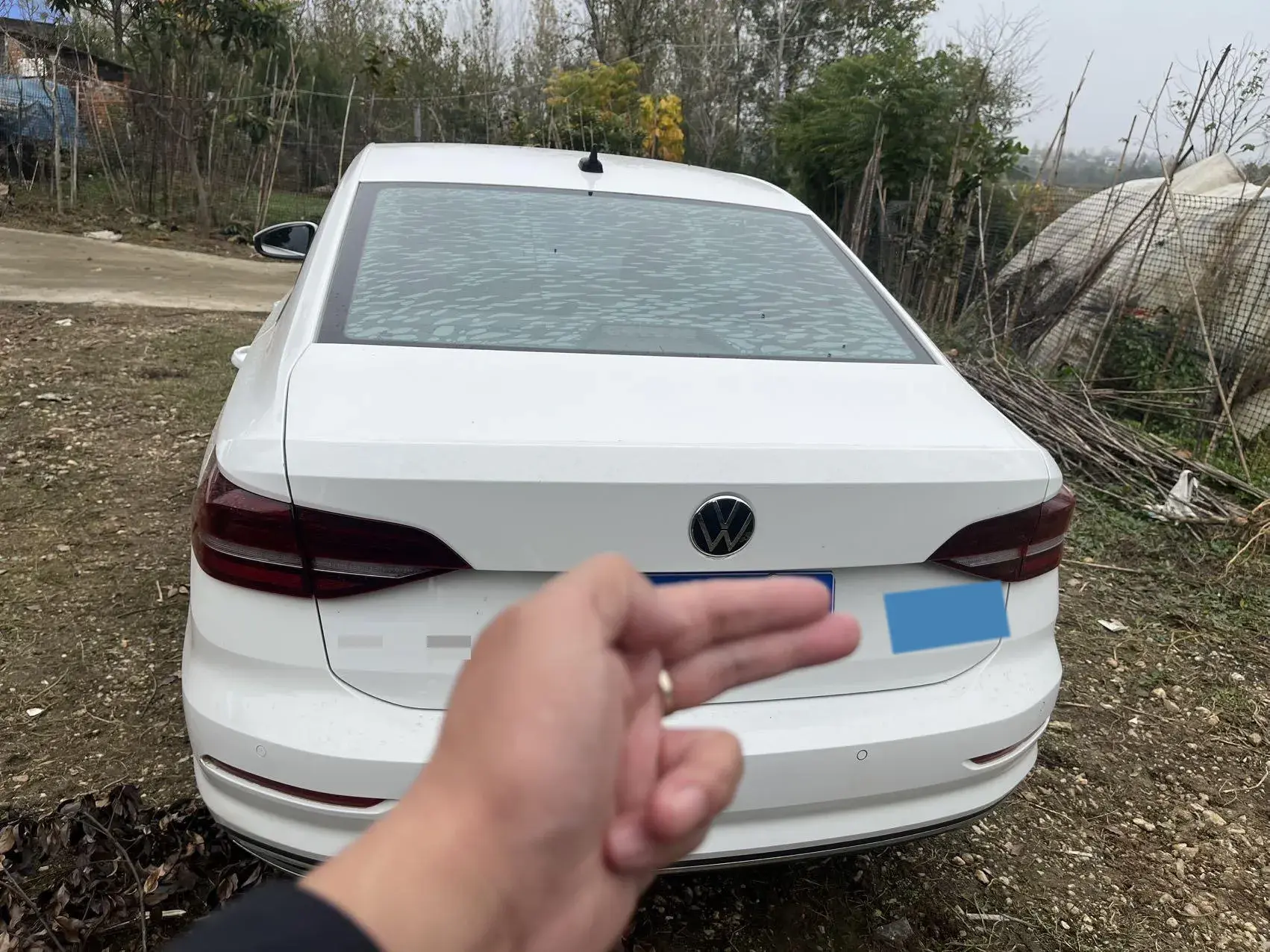 2021 VOLKSWAGEN LAVIDA thumbnail 2