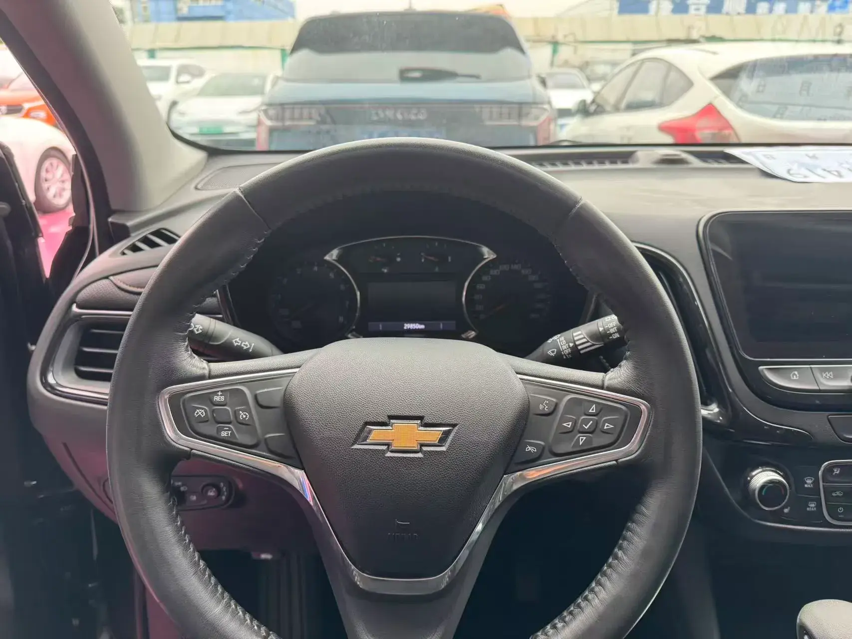 2021 CHEVROLET EQUINOX thumbnail 4