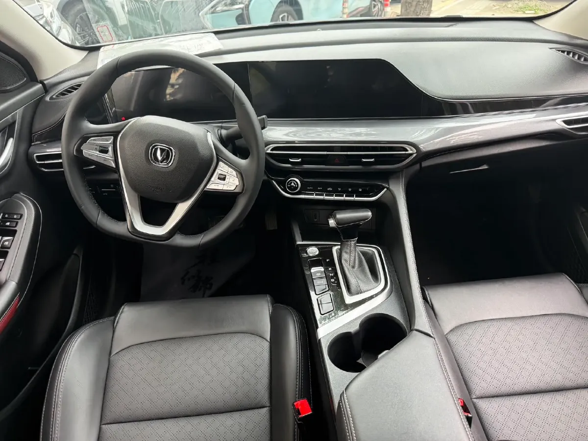 2021 ChangAn Eado 1.4T 160HP L4 7DCT,autocango,china used car exporter,china ev exporter,chinese used car exporter,chinese used ev exporter