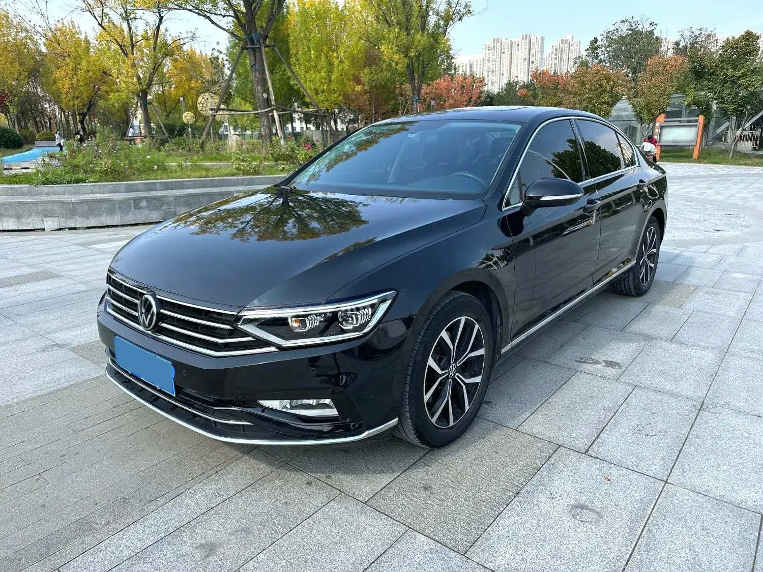 2020 VOLKSWAGEN MAGOTAN view 1