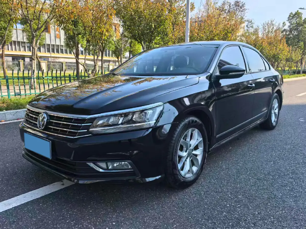 2017 Volkswagen Passat 1.4T 150HP L4 7DCT