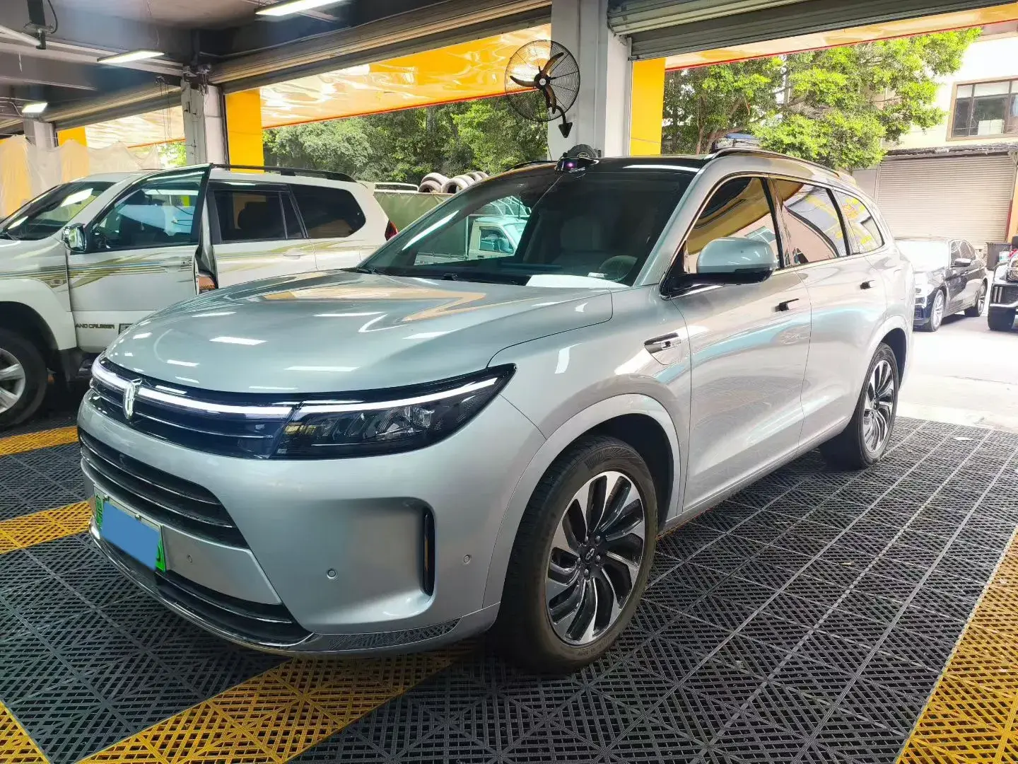 2024 AITO AITO view 1